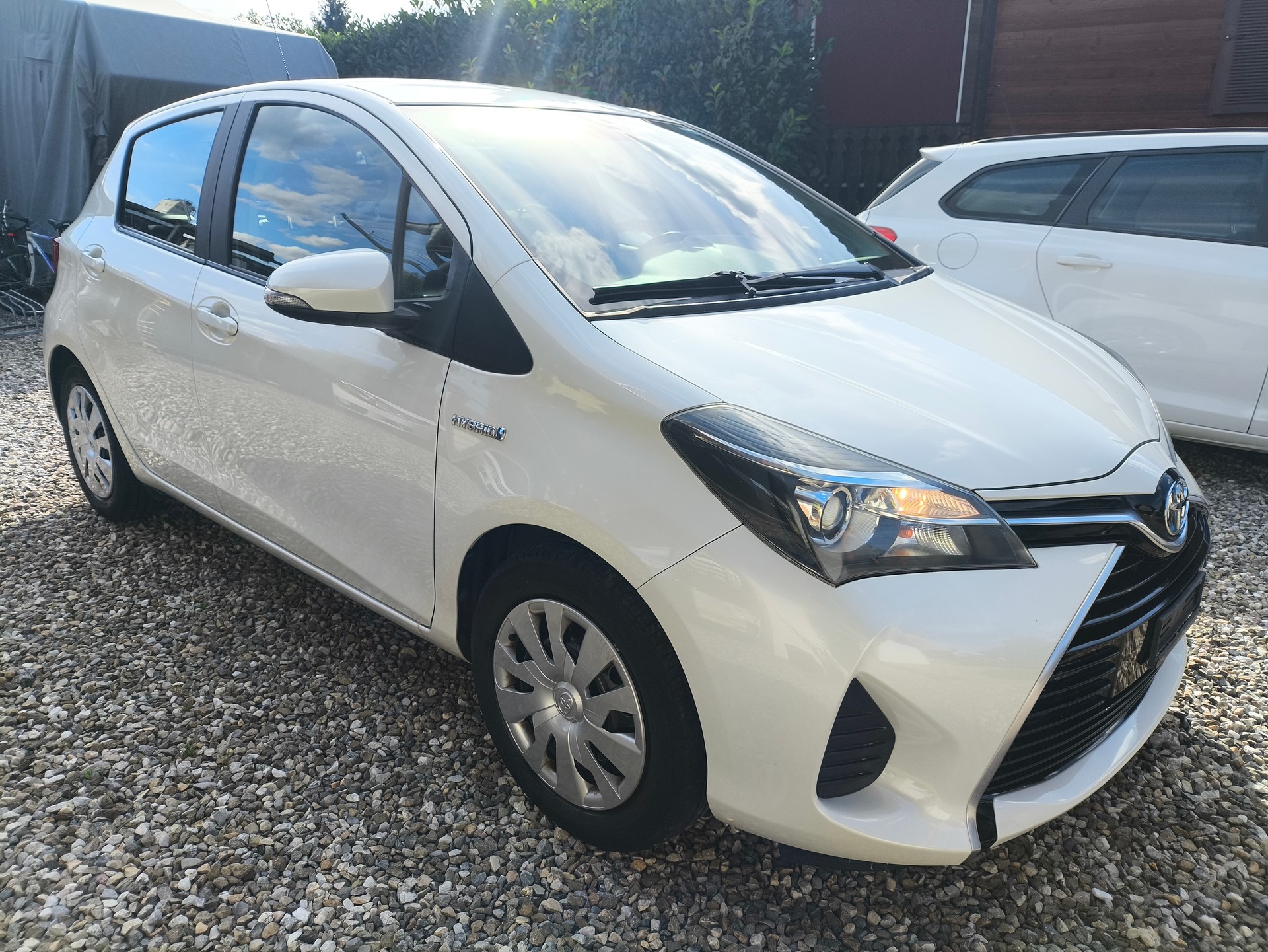 TOYOTA Yaris 1.5 VVT-i Hybrid Luna e-CVT-image-14