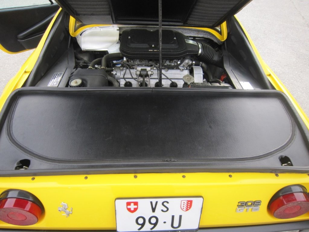 FERRARI 308 GTB Vetroresina-image-11