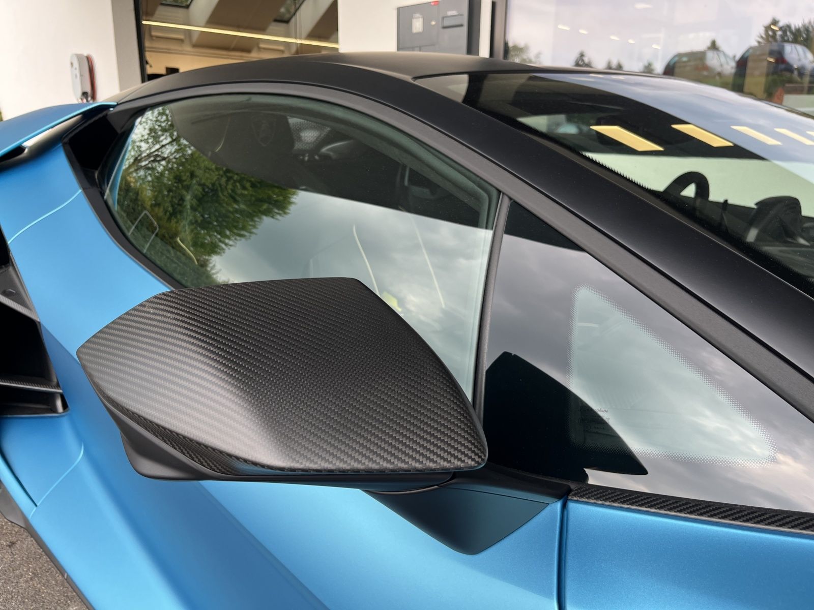 LAMBORGHINI Revuelto Coupé 6.5-image-10