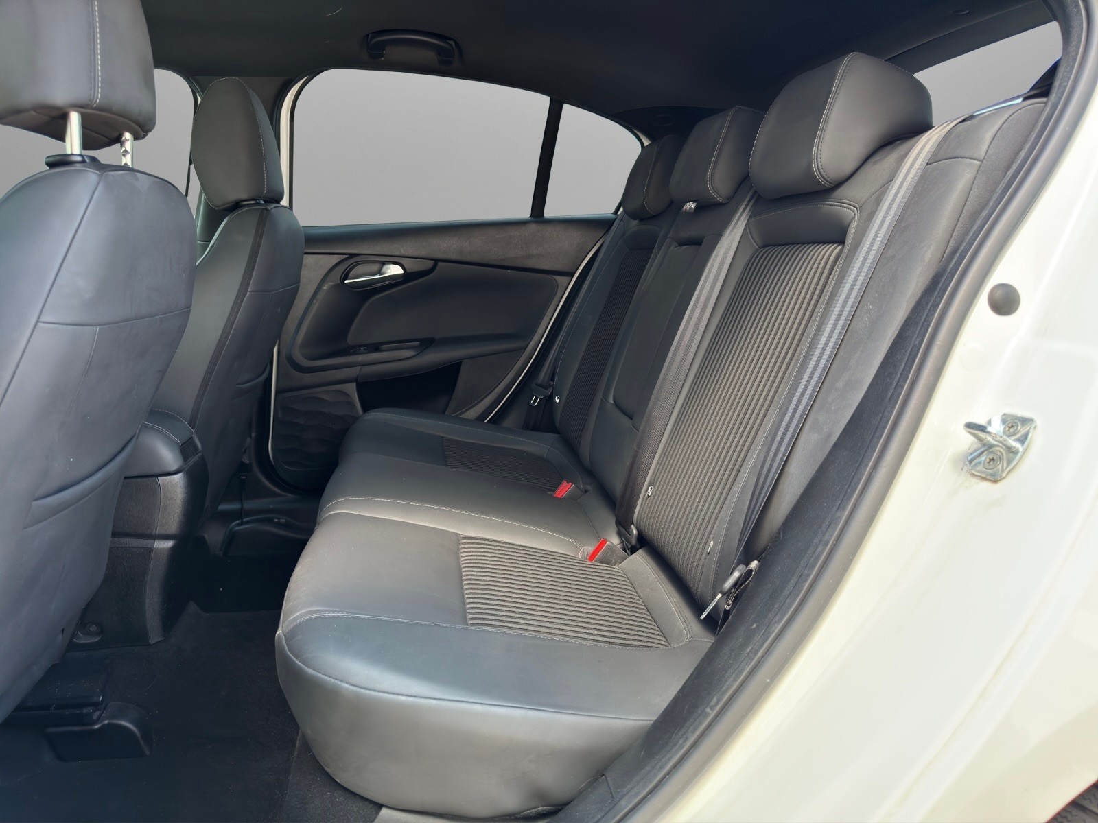 FIAT Tipo 1.6MJ S-Design DCT-6-image-10