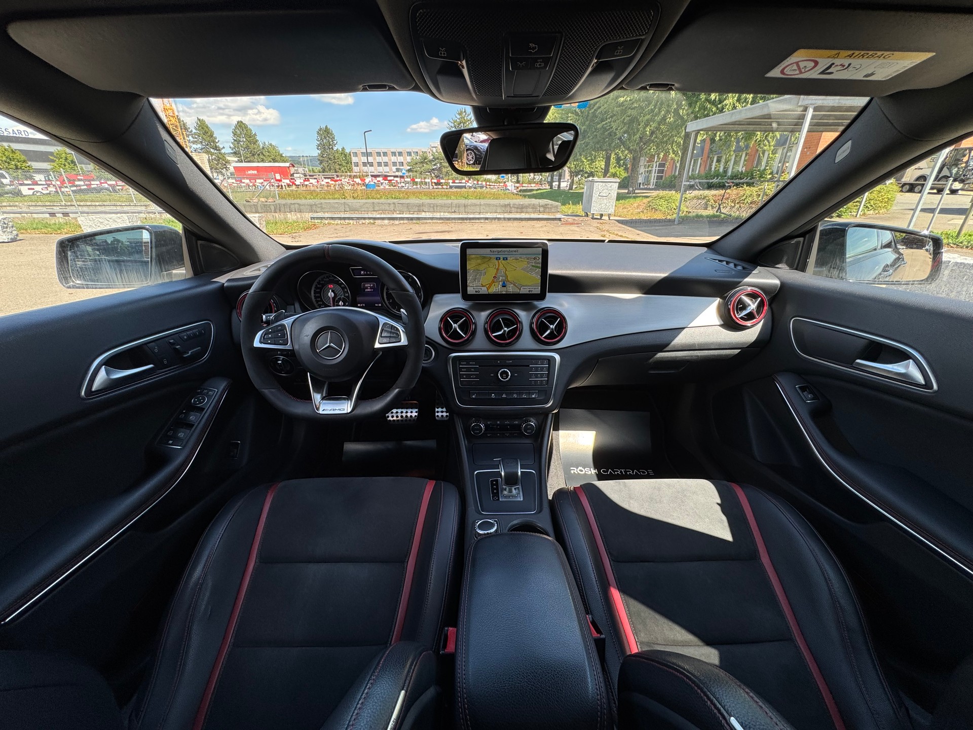 MERCEDES-BENZ CLA 45 AMG 4Matic Speedshift-image-10