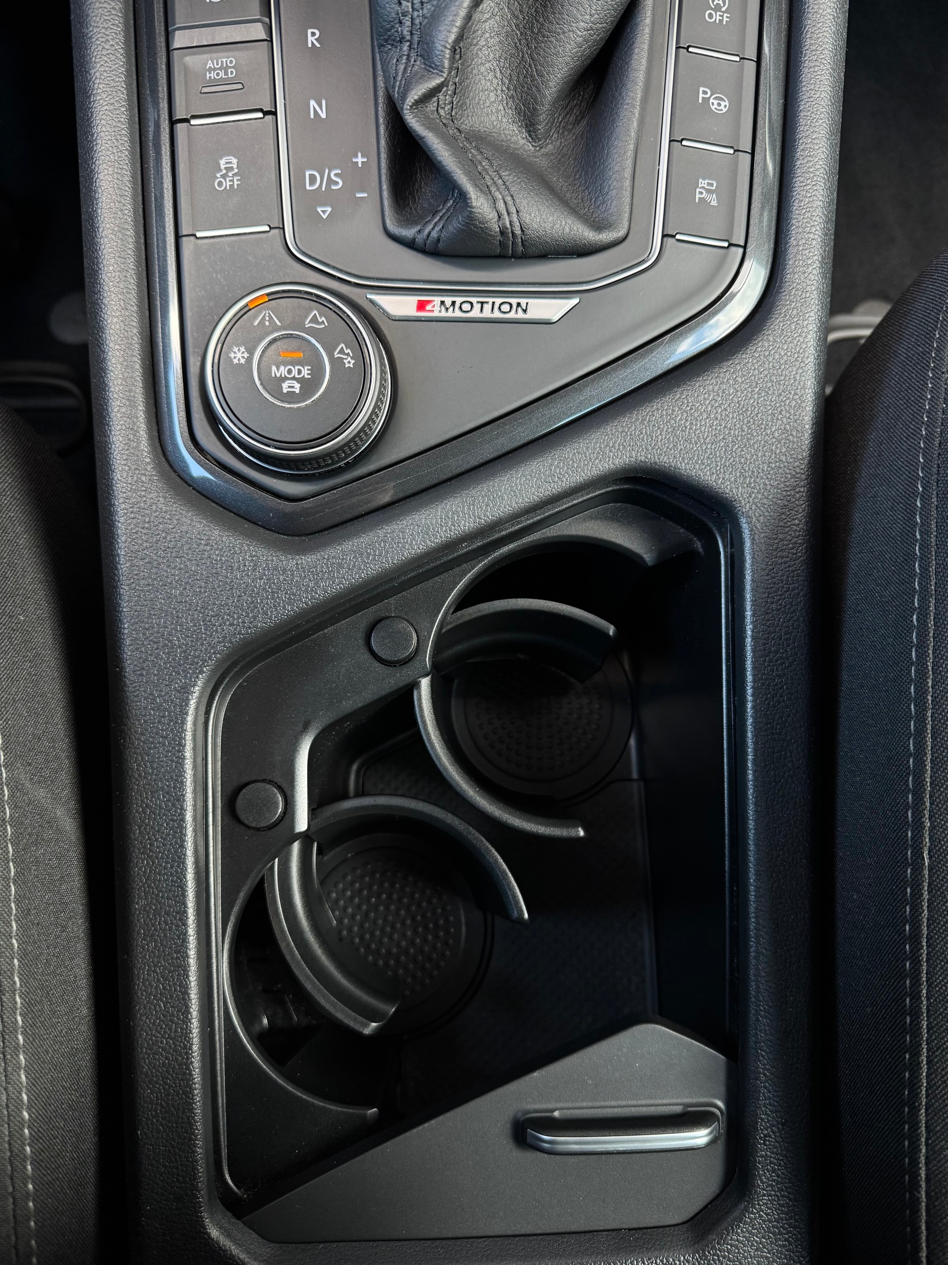 VW Tiguan 2.0TSI Highline 4Motion DSG / ab MFK bei Verkauf-image-19