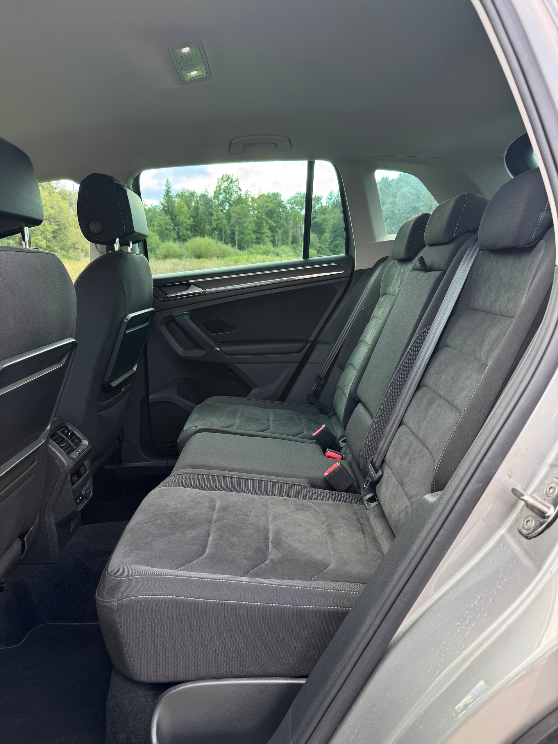 VW Tiguan 2.0TSI Highline 4Motion DSG / ab MFK bei Verkauf-image-23