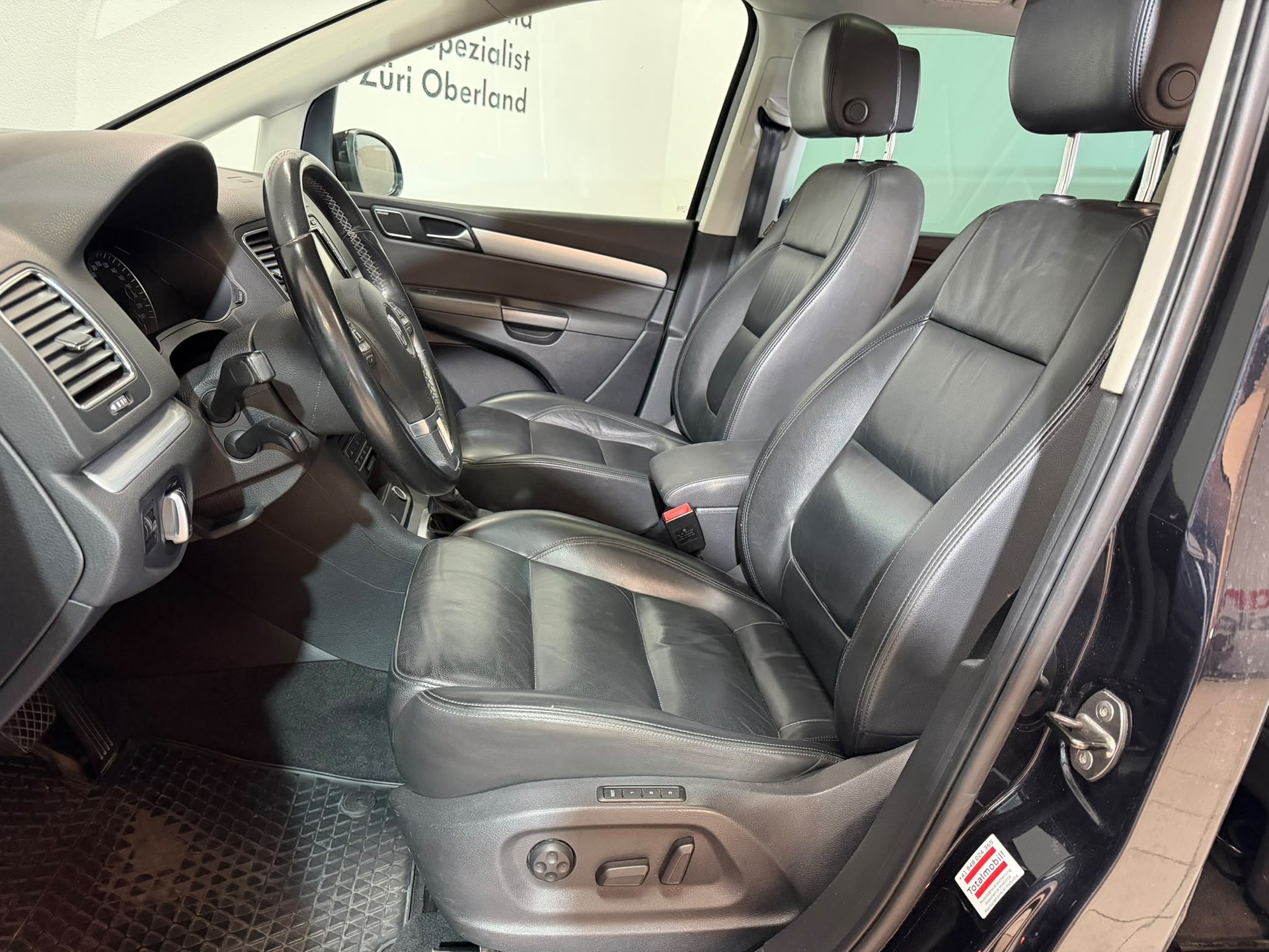 VW Sharan 1.4 TSI BlueMotion Technology Highline DSG-image-8