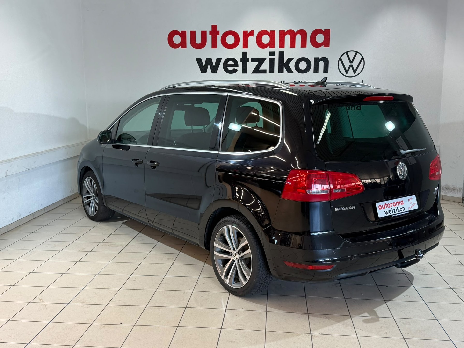 VW Sharan 1.4 TSI BlueMotion Technology Highline DSG-image-1