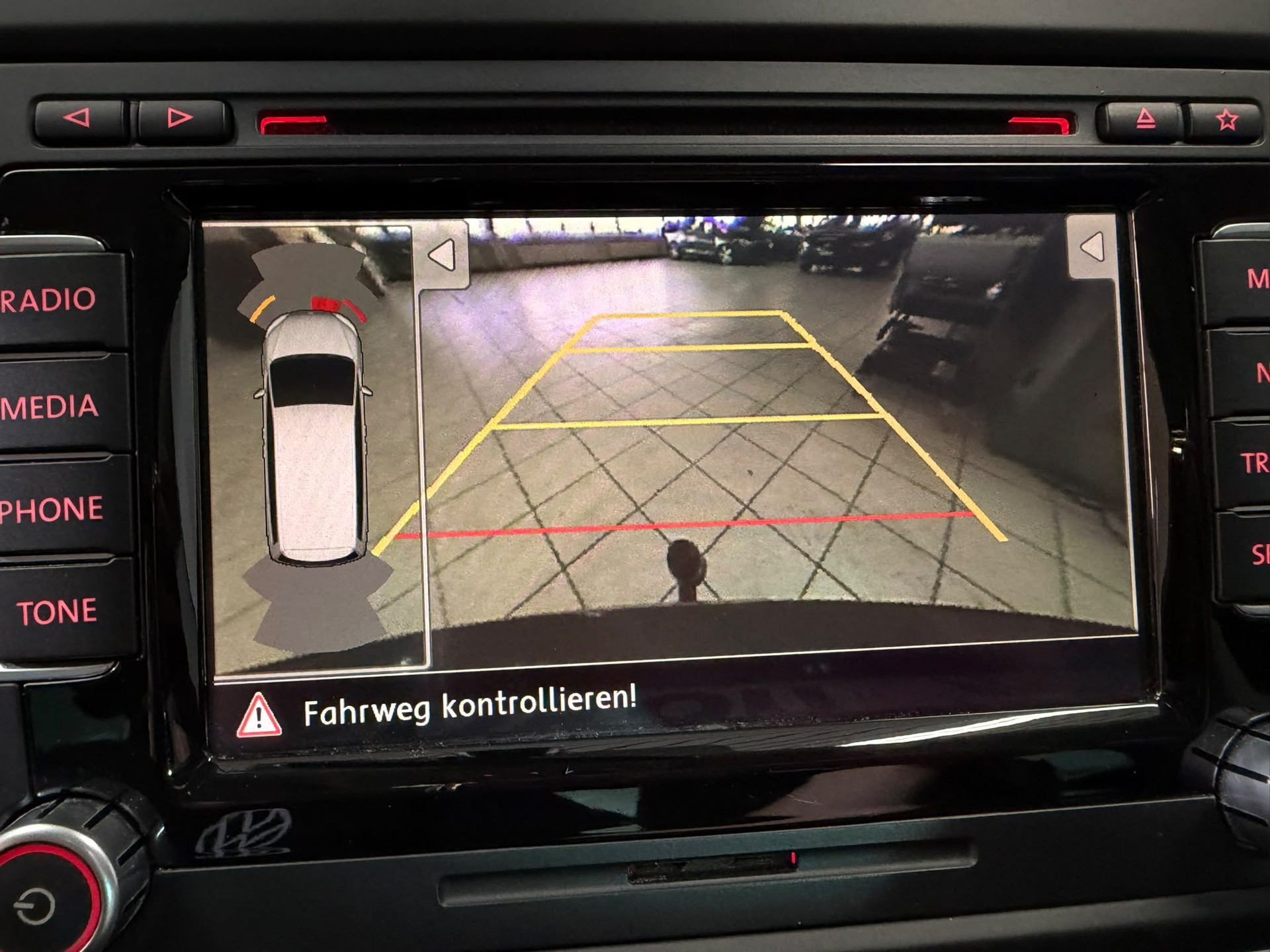 VW Sharan 1.4 TSI BlueMotion Technology Highline DSG-image-13