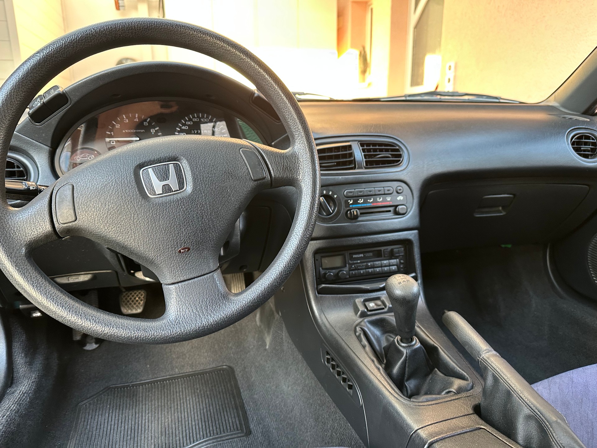 HONDA CRX 1.6i-16 V-TEC VTi-image-8