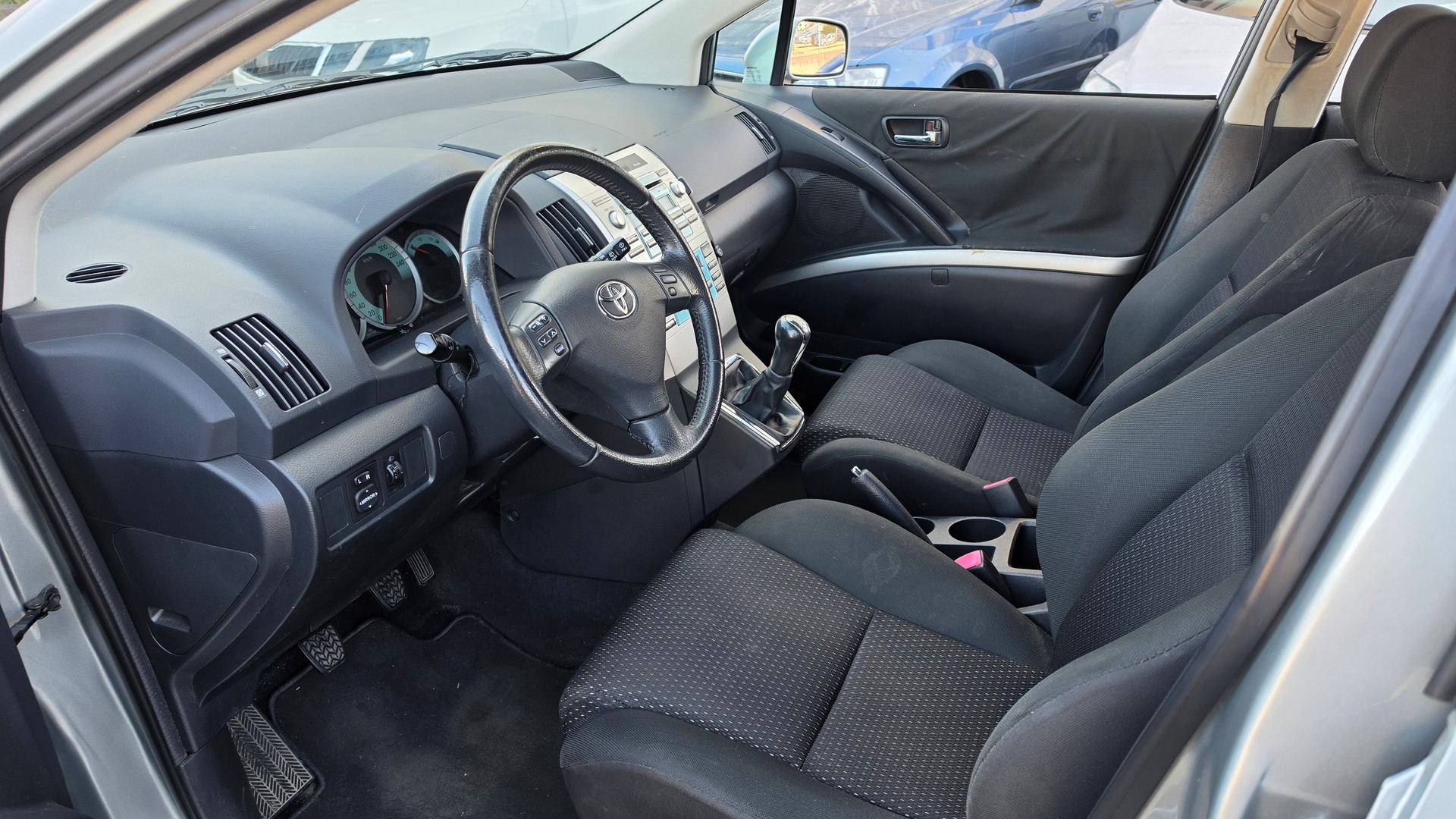 TOYOTA Corolla Verso 1.8 Linea Sol-image-10