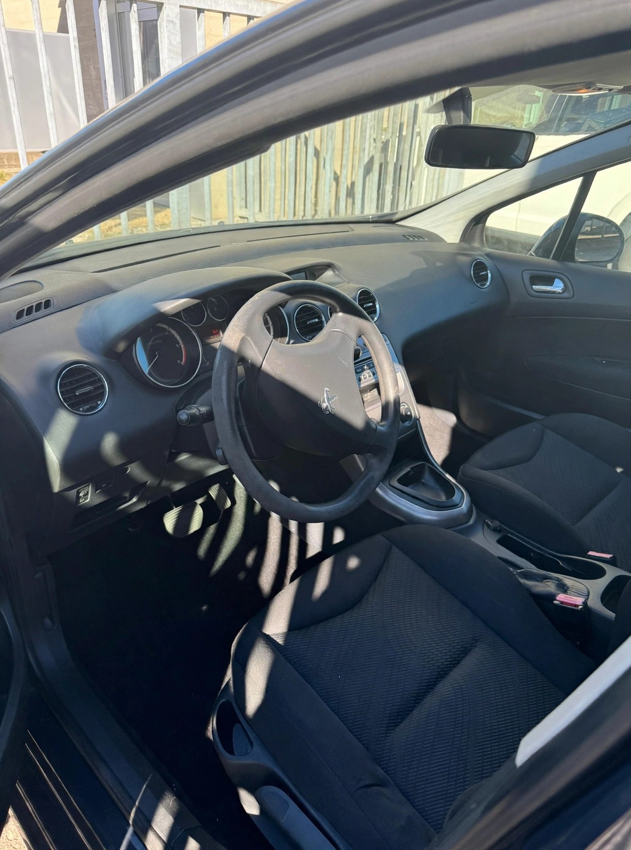 PEUGEOT 308 SW 1.6 HDI Business-image-3