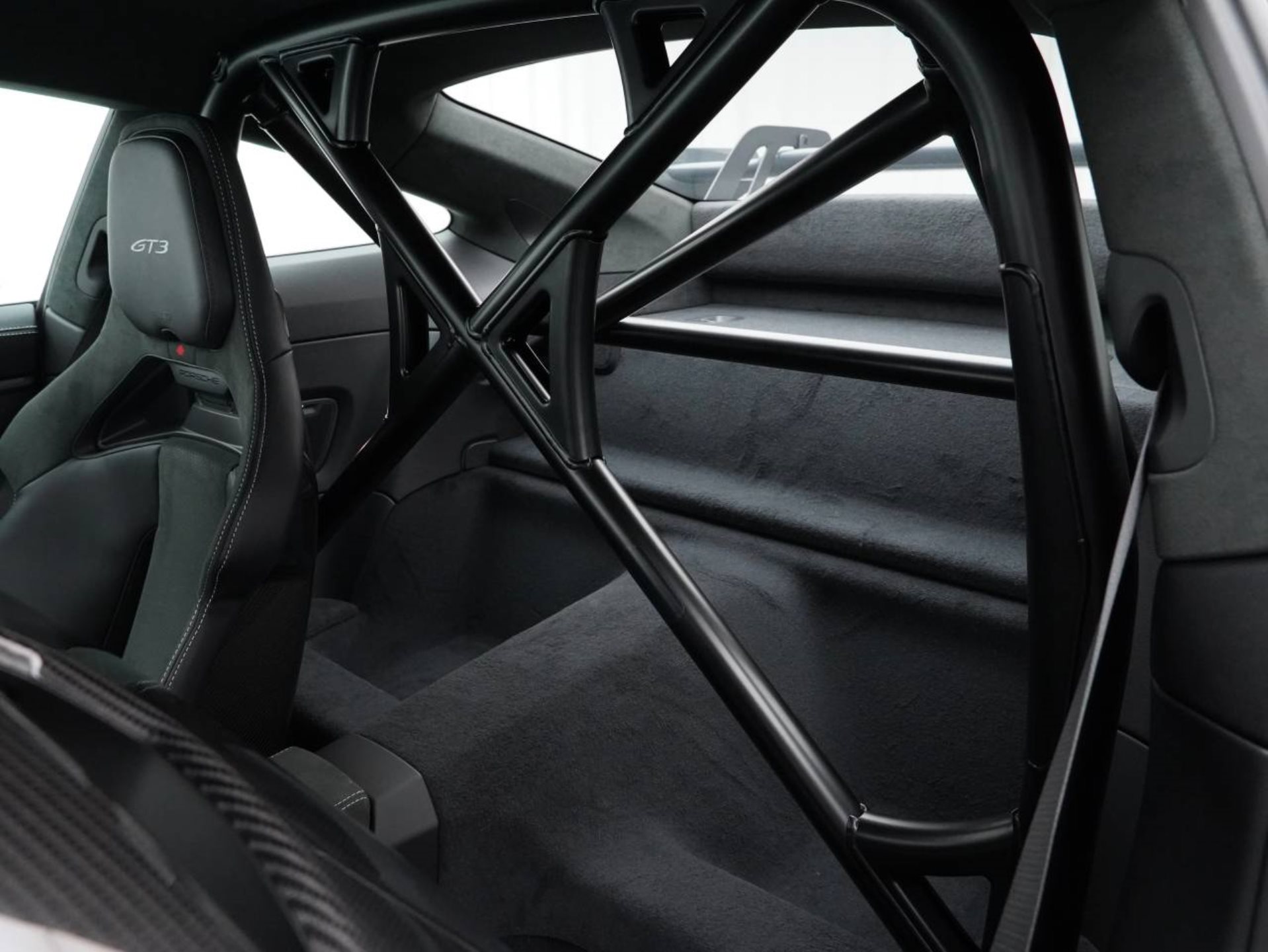 PORSCHE 911 GT3-image-23