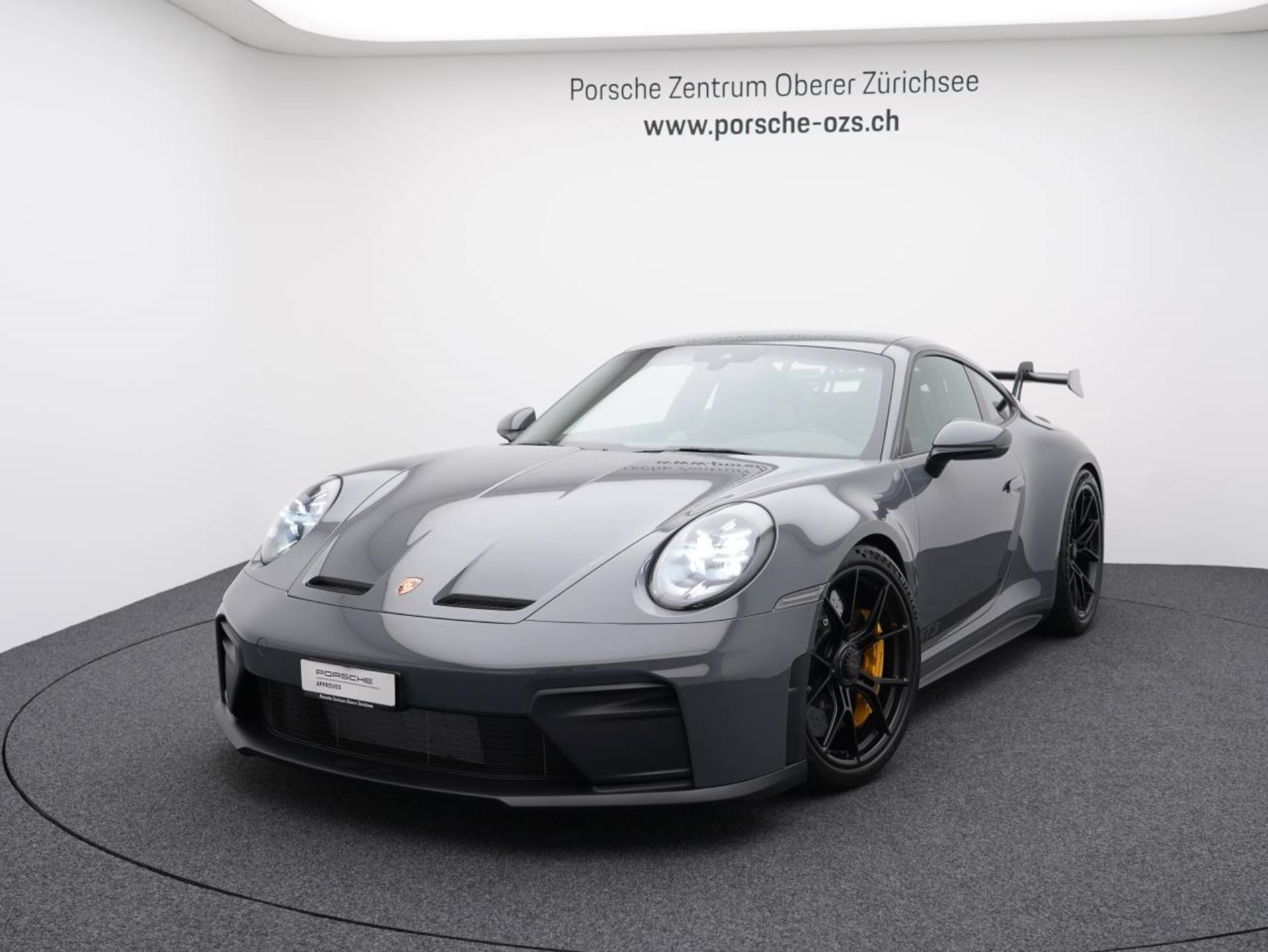 PORSCHE 911 GT3-image-0