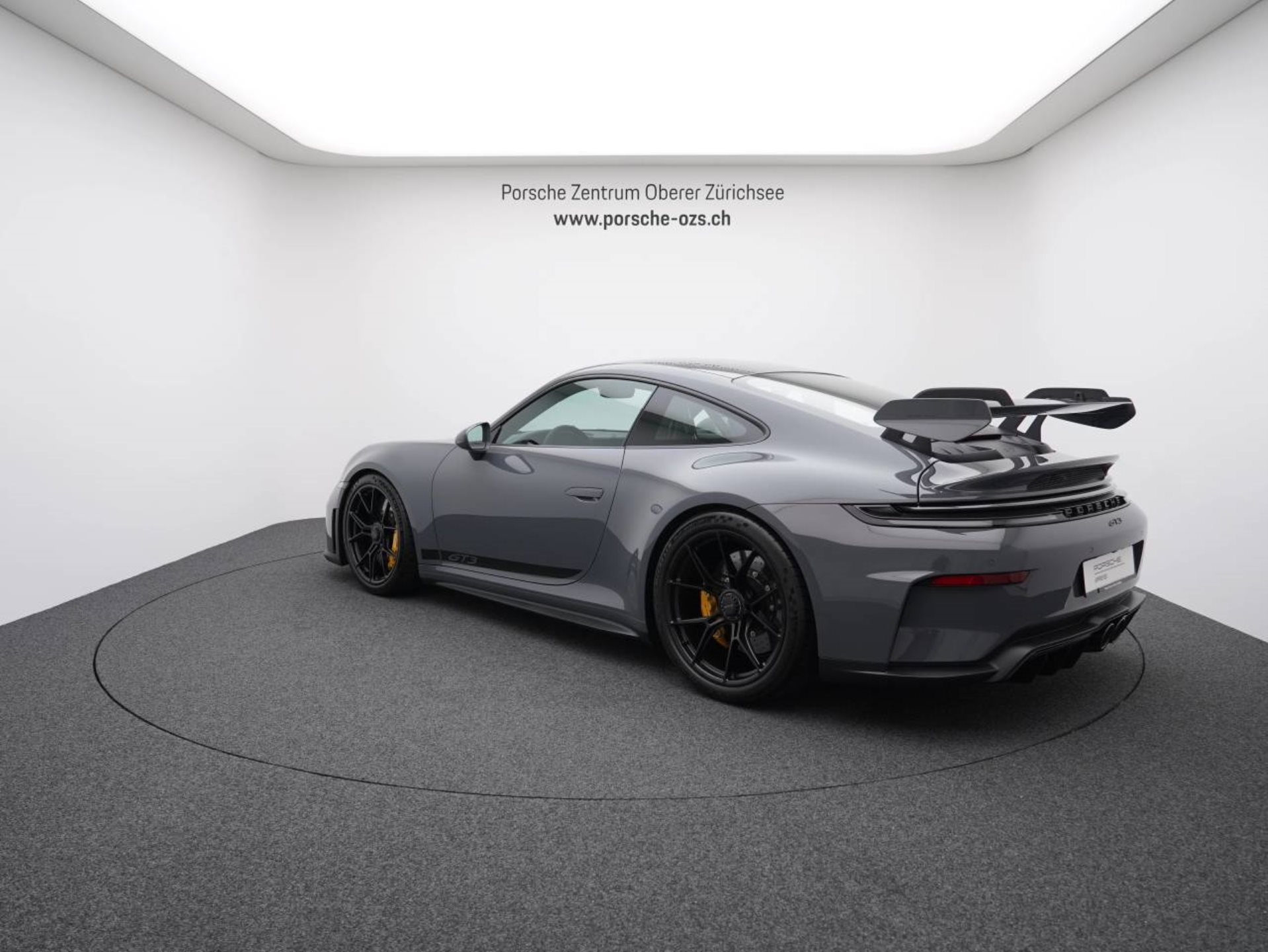 PORSCHE 911 GT3-image-2