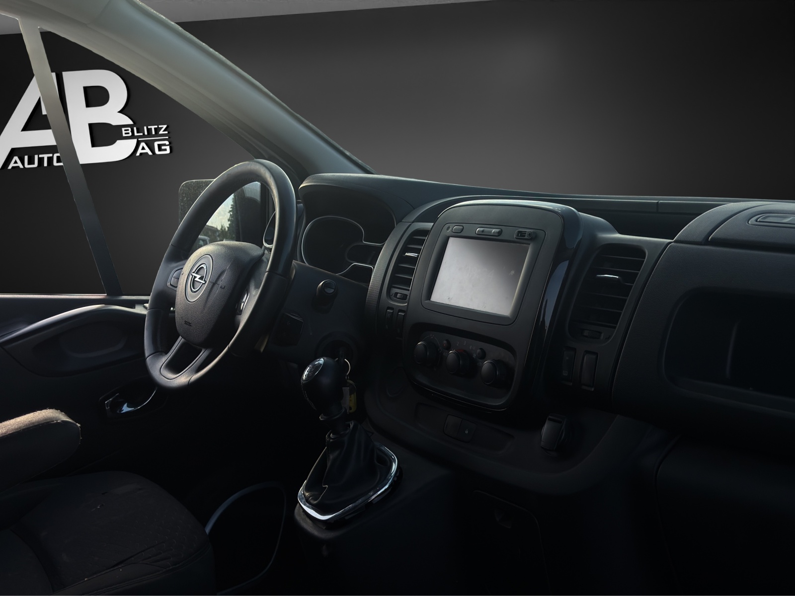 OPEL Vivaro 1.6 BiTurbo CDTI ecoFLEX 2.9t L2H1 * 3-Plätzer *-image-9