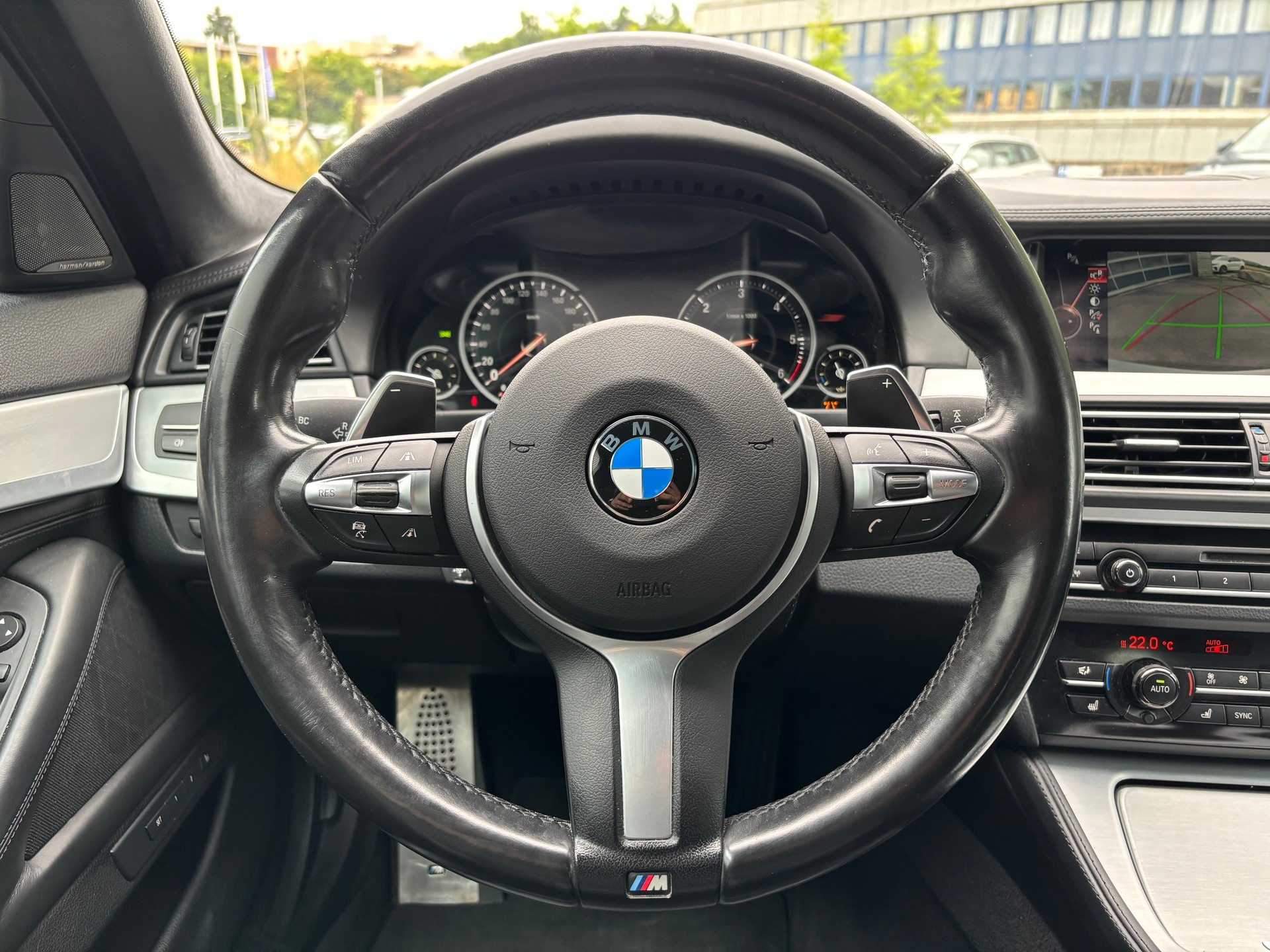BMW 5er Reihe F11 Touring M 550d xDrive-image-15