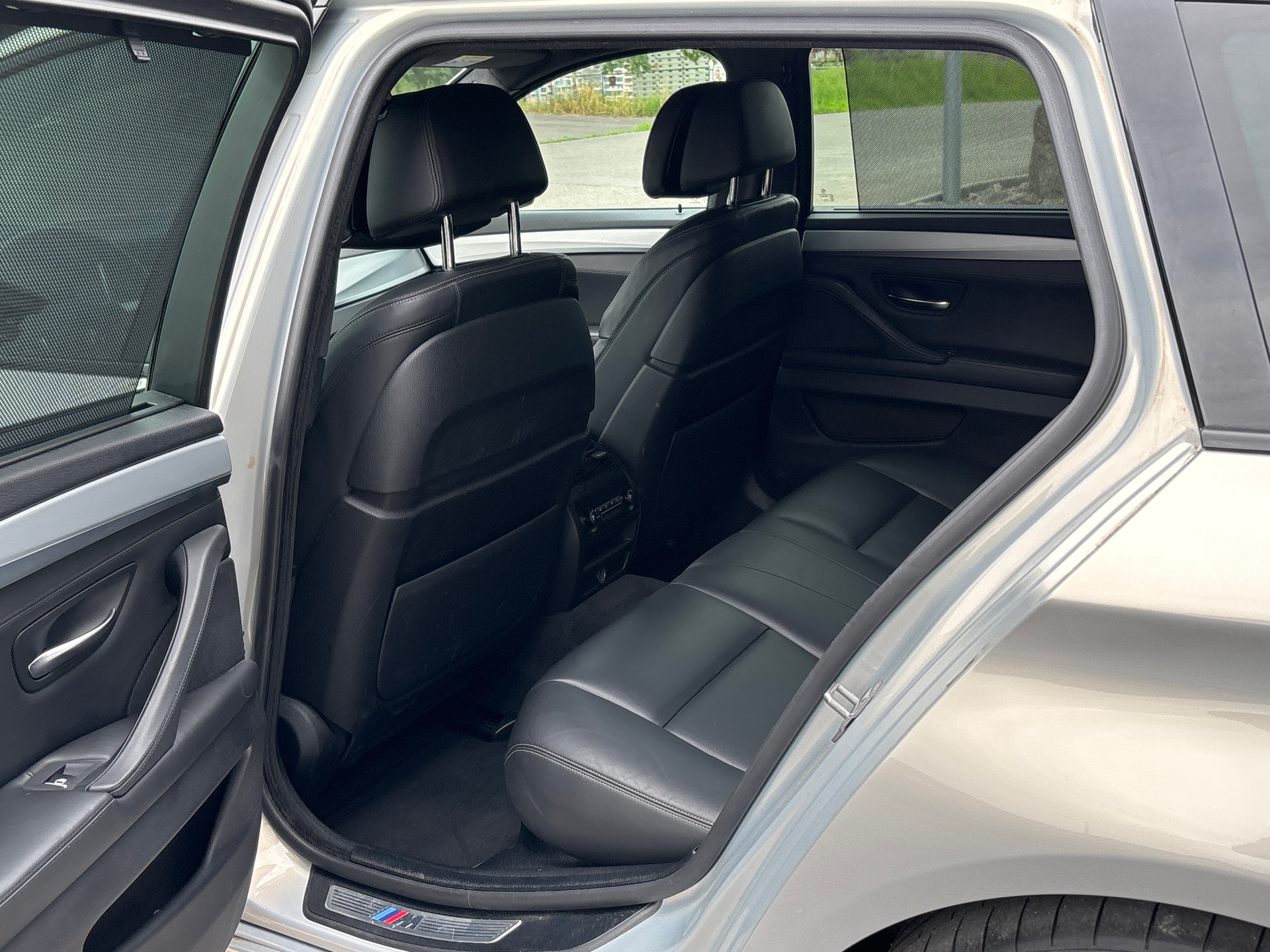 BMW 5er Reihe F11 Touring M 550d xDrive-image-11
