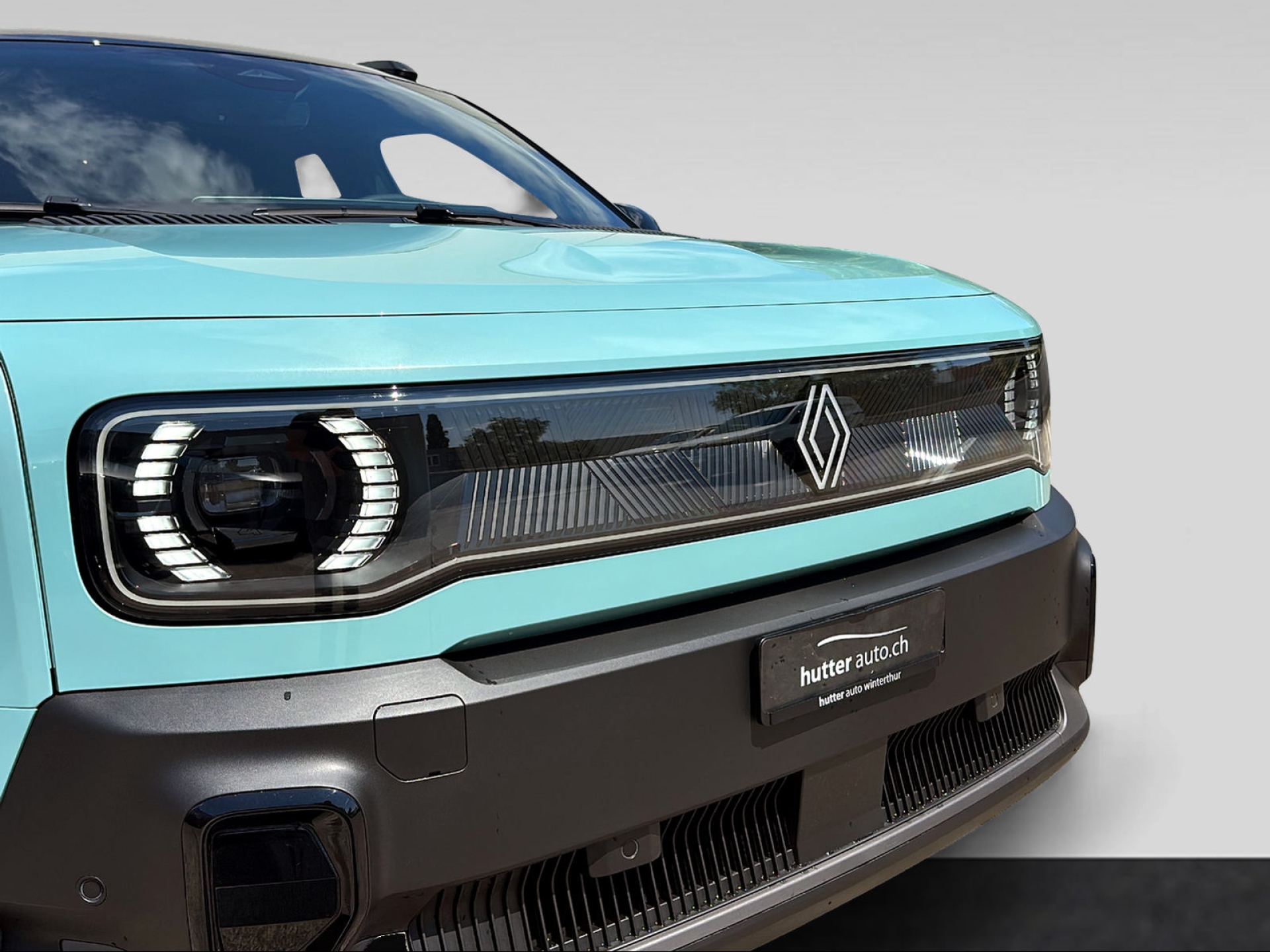 RENAULT R4 E-Tech-image-12
