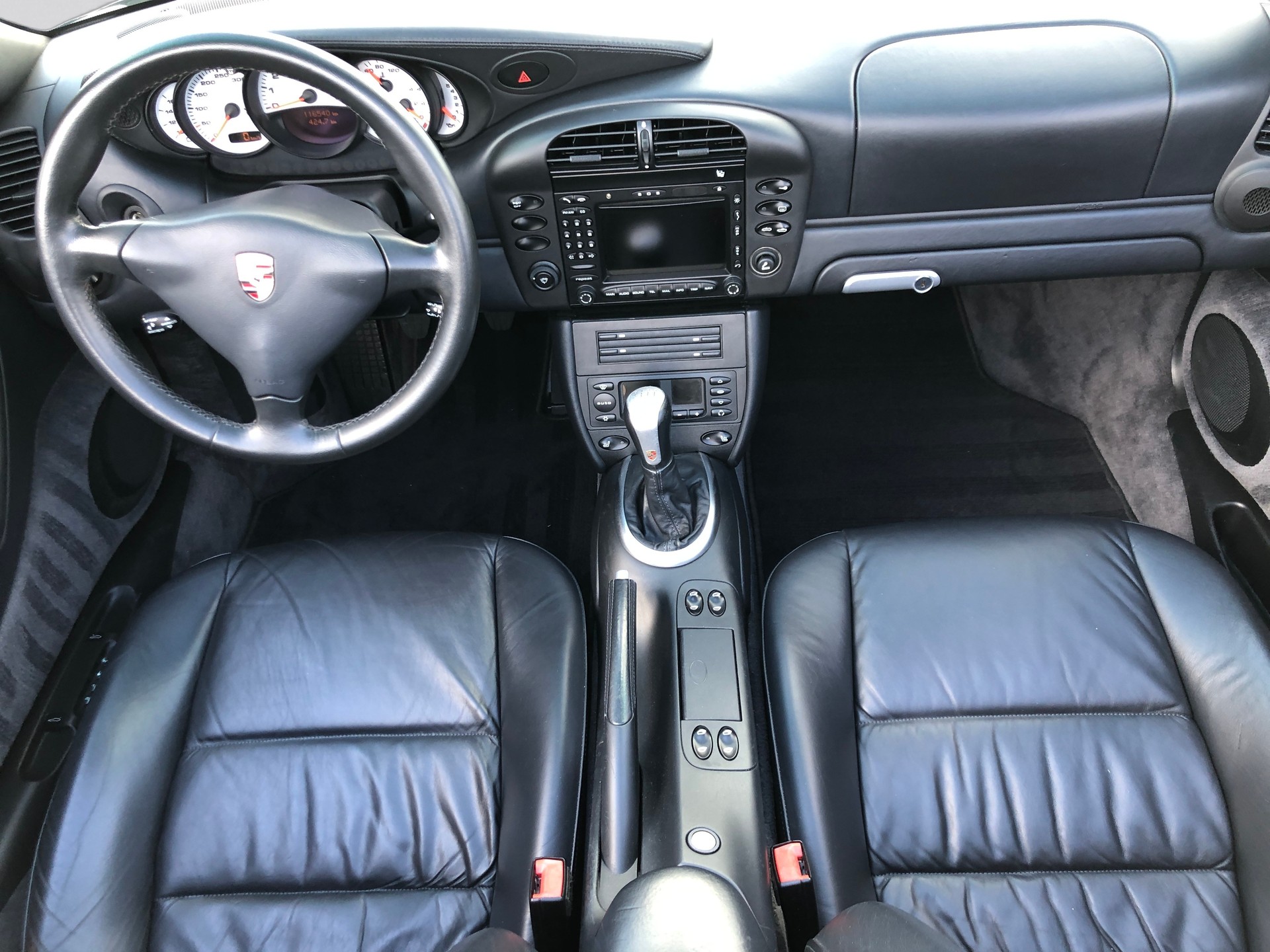 PORSCHE 911 Carrera 4 S Cabrio-image-13