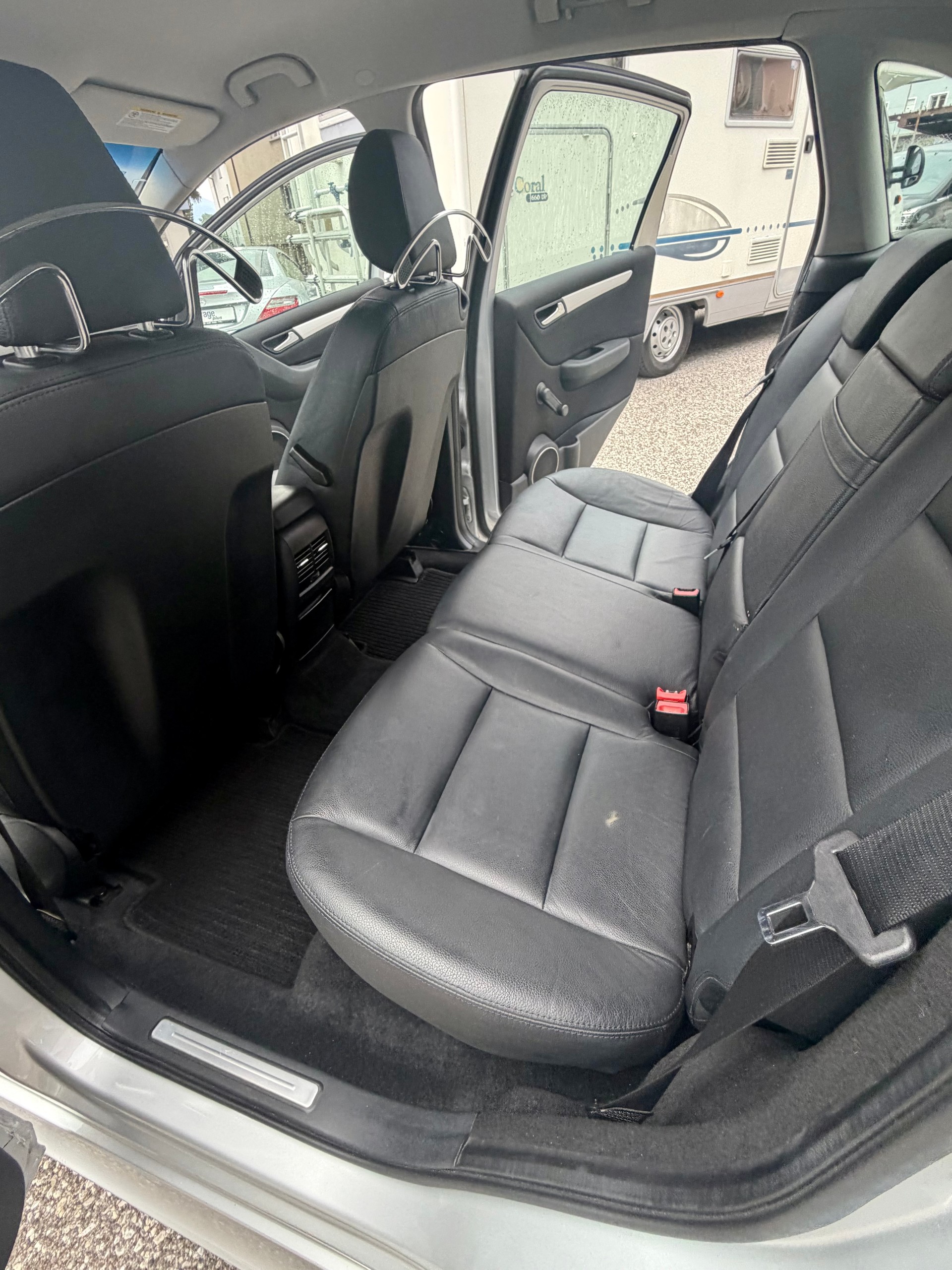 MERCEDES-BENZ B 200 T Sailing Edition-image-9