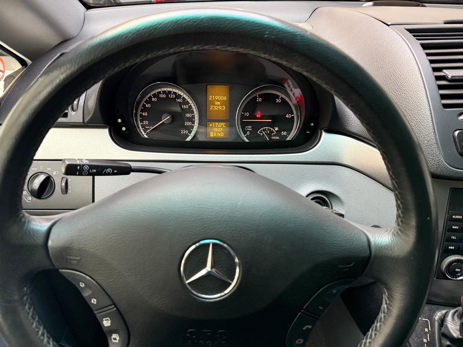 MERCEDES-BENZ Viano Marco Polo 3.0 CDI L Aut.-image-9
