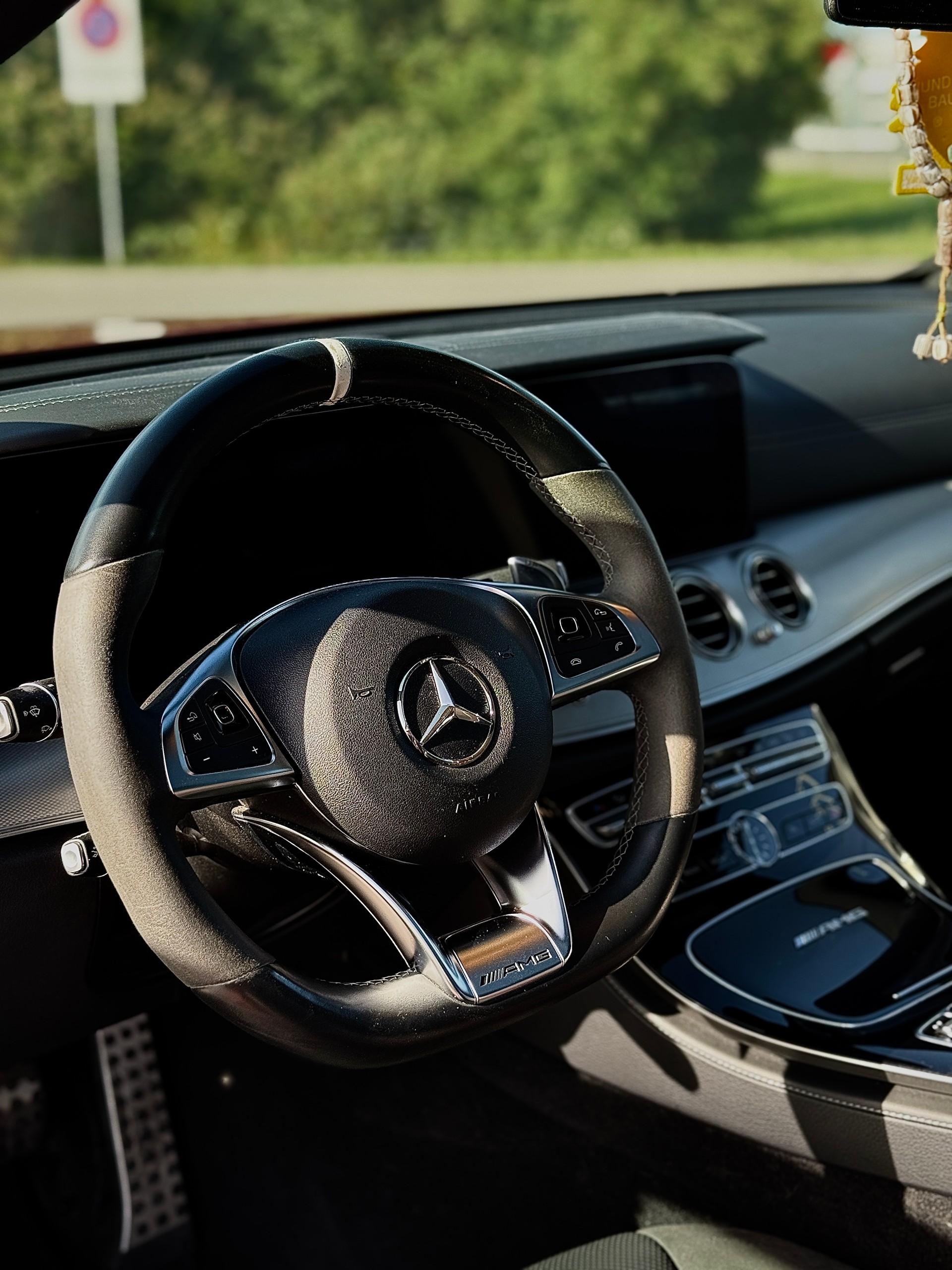 MERCEDES-BENZ E 63 S AMG 4matic+-image-3