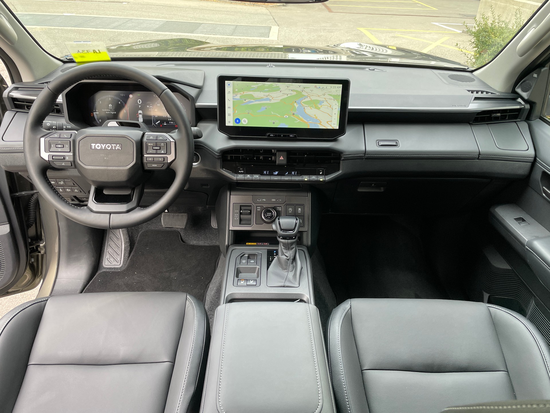 TOYOTA Hilux 2.8d MHEV Invincible Double Cab 4x4 mit AHK (MODELL 2027)-image-15