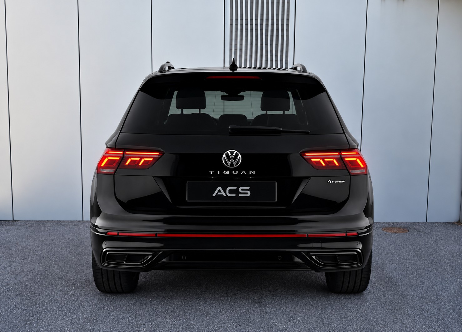 VW Tiguan 2.0 TDI SCR R-Line 4Motion DSG-image-2