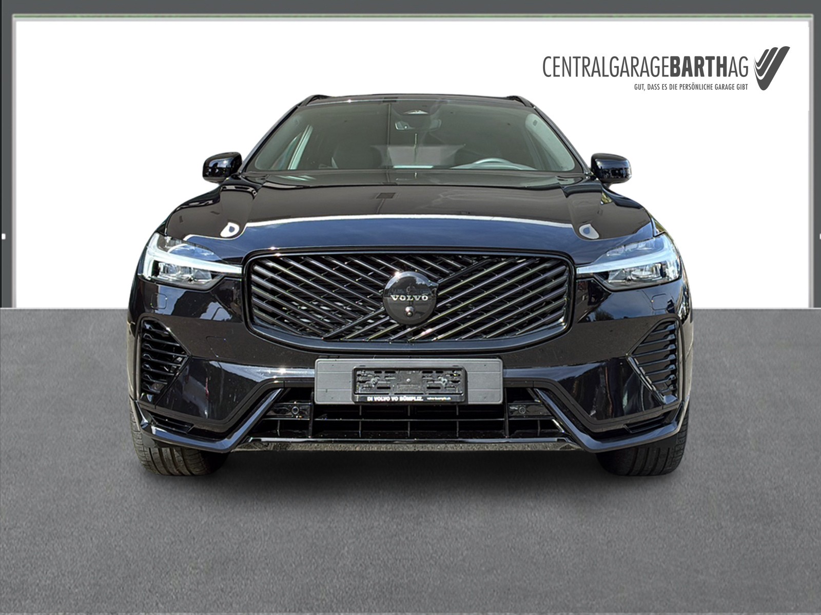 VOLVO XC60 2.0 T6 TE Black Edition eAWD-image-1