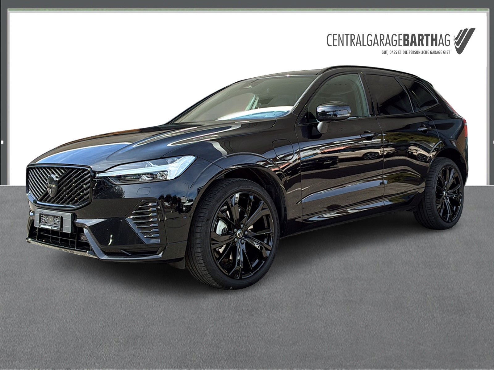 VOLVO XC60 2.0 T6 TE Black Edition eAWD-image-0