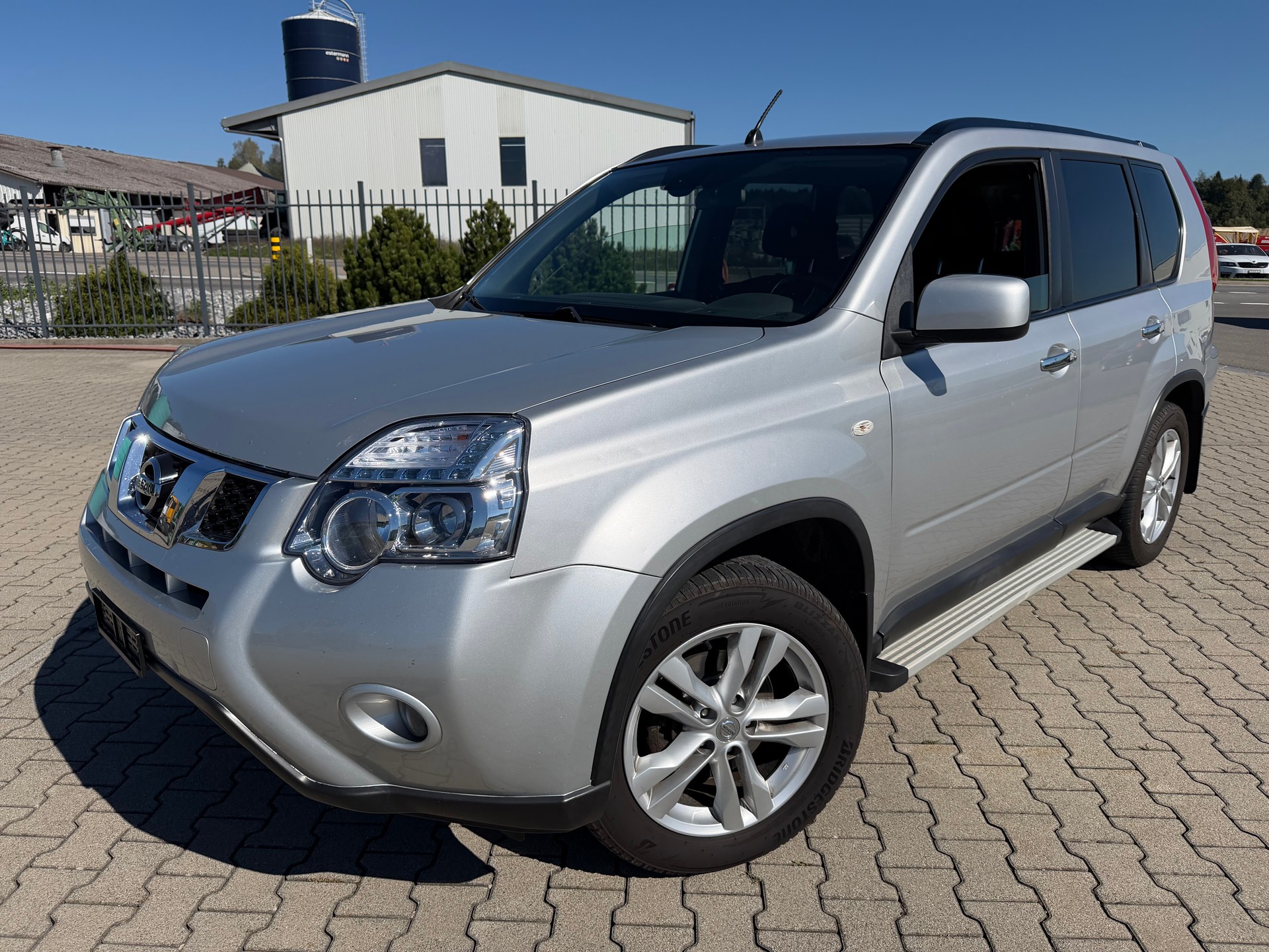 NISSAN X-Trail 2.0 dCi 16V SE Automatic-image-0