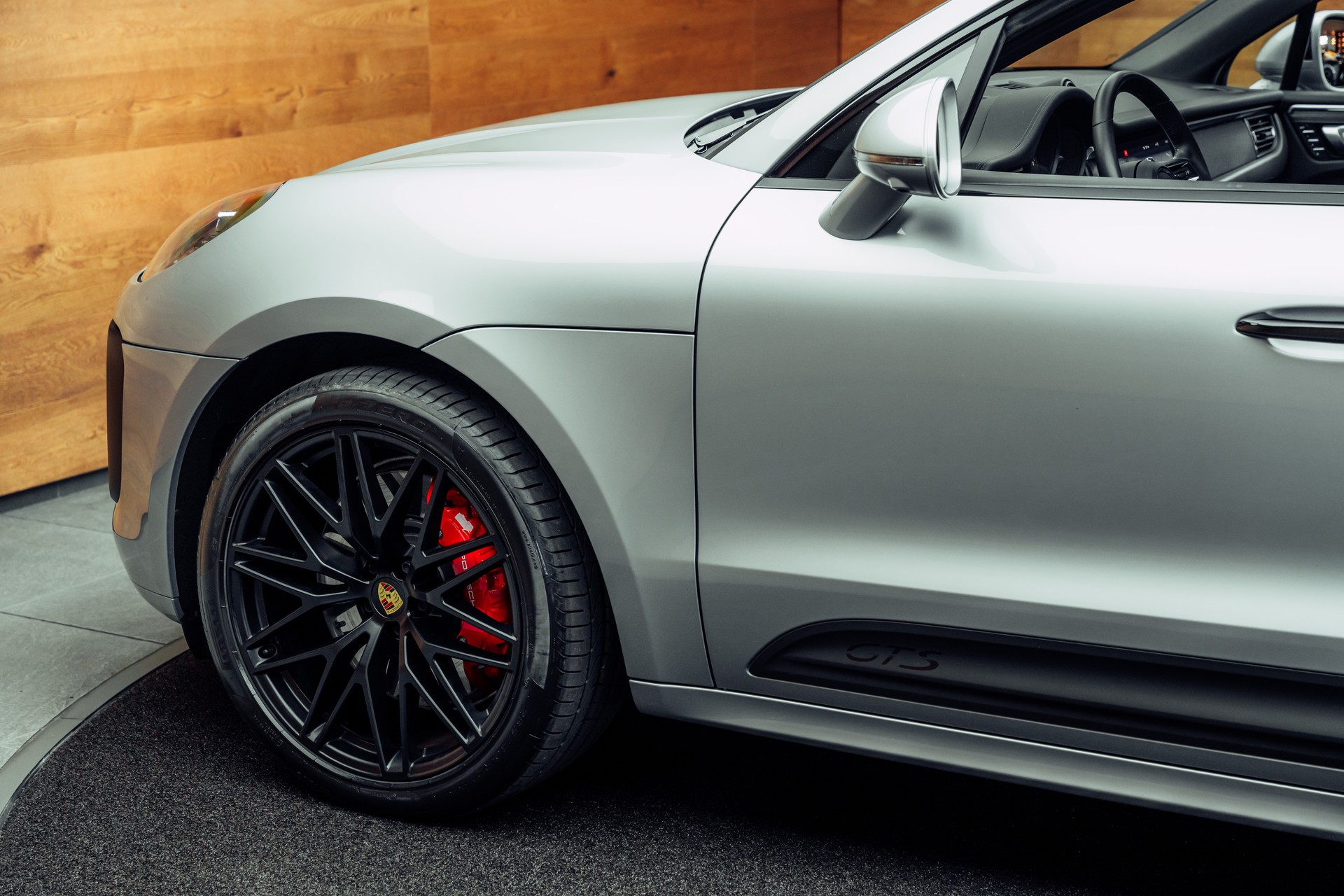 PORSCHE Macan GTS PDK Dolomitsilber-image-18