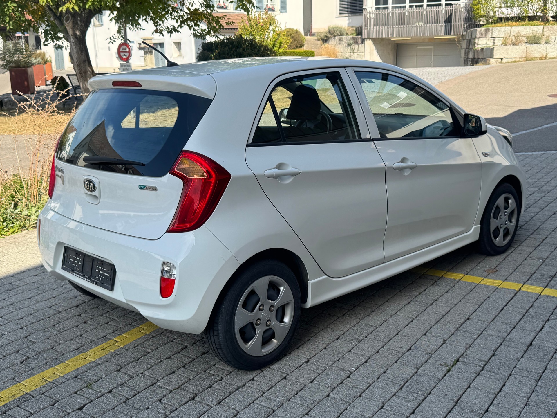 KIA Picanto 1.2 CVVT Trend-image-2