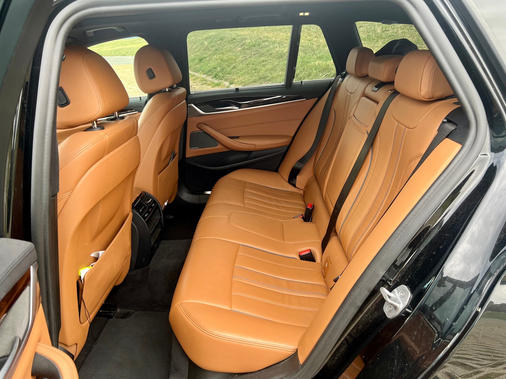 BMW 530i xDrive-image-5