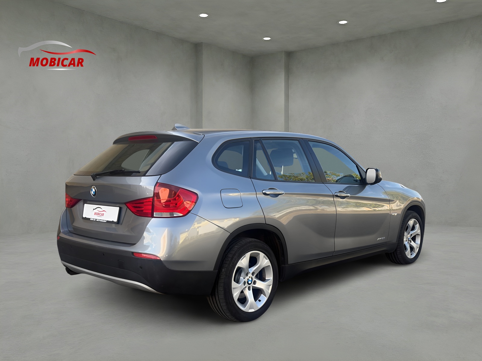 BMW X1 xDrive 25i Steptronic-image-4