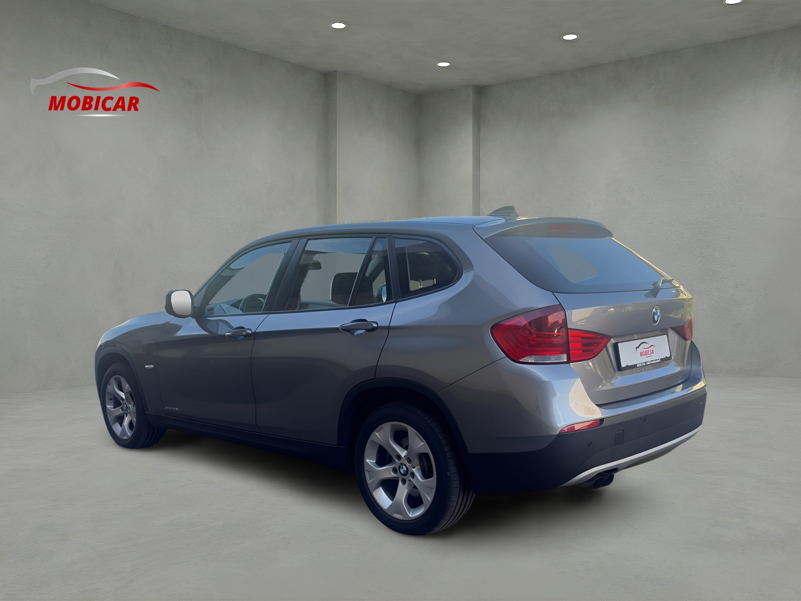 BMW X1 xDrive 25i Steptronic-image-2