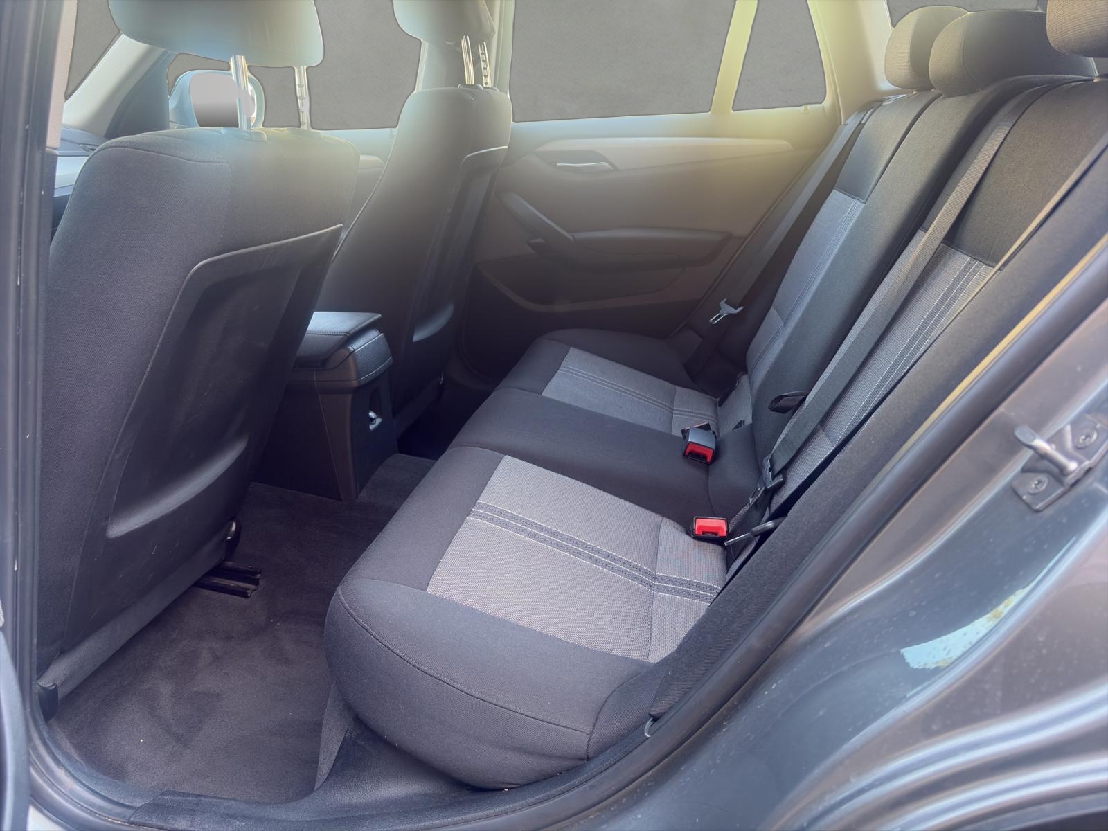 BMW X1 xDrive 25i Steptronic-image-13