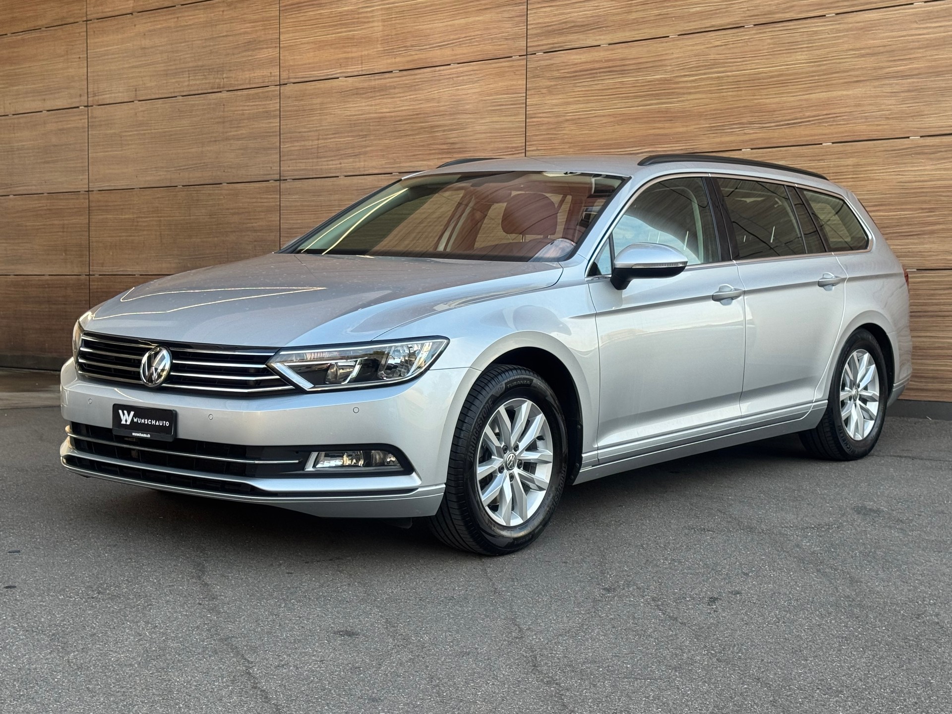 VW PASSAT 2.0 TDI *FRISCH AB MFK*APPLE CAR-PLAY*-image-2