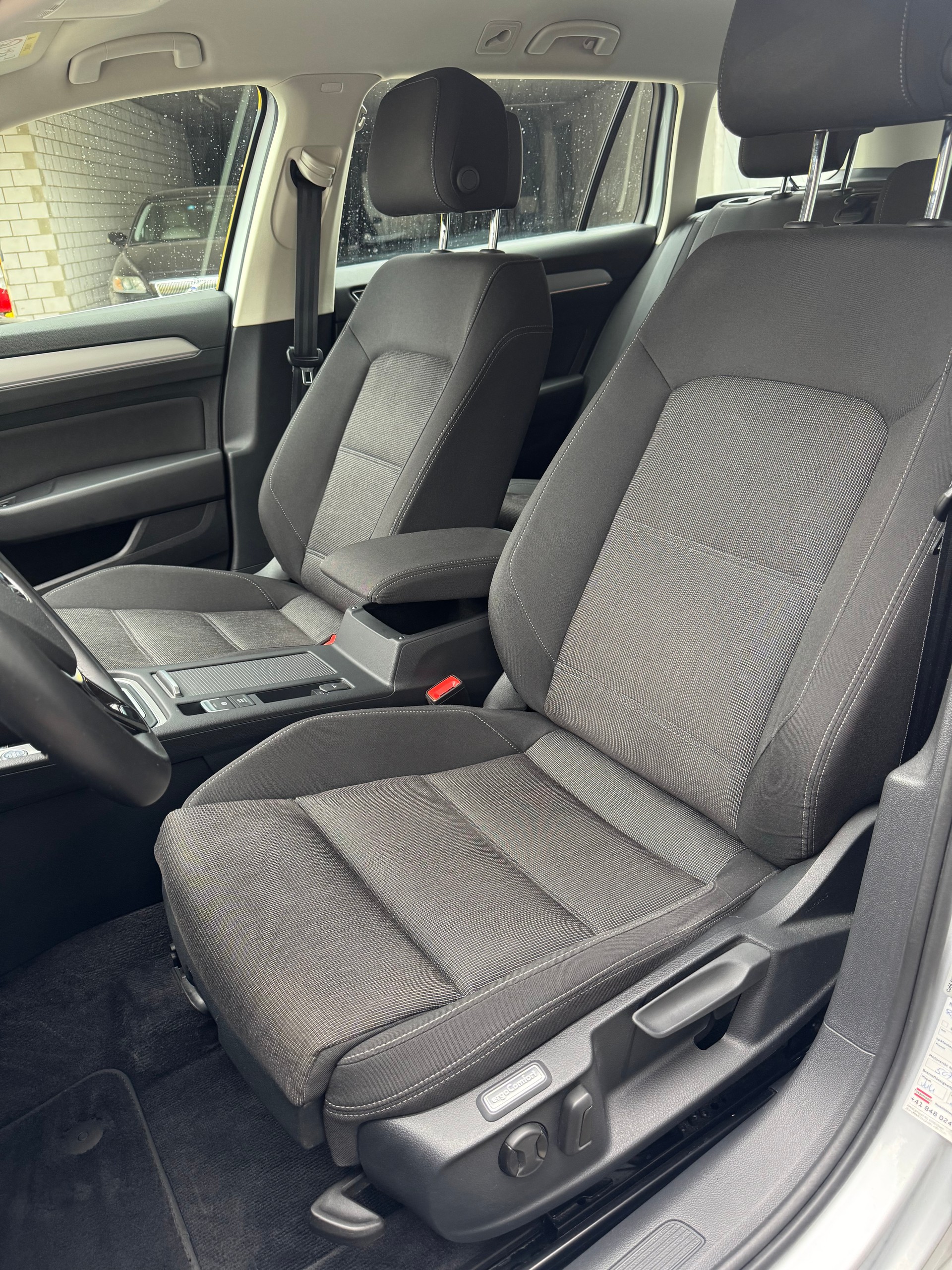 VW PASSAT 2.0 TDI *FRISCH AB MFK*APPLE CAR-PLAY*-image-11