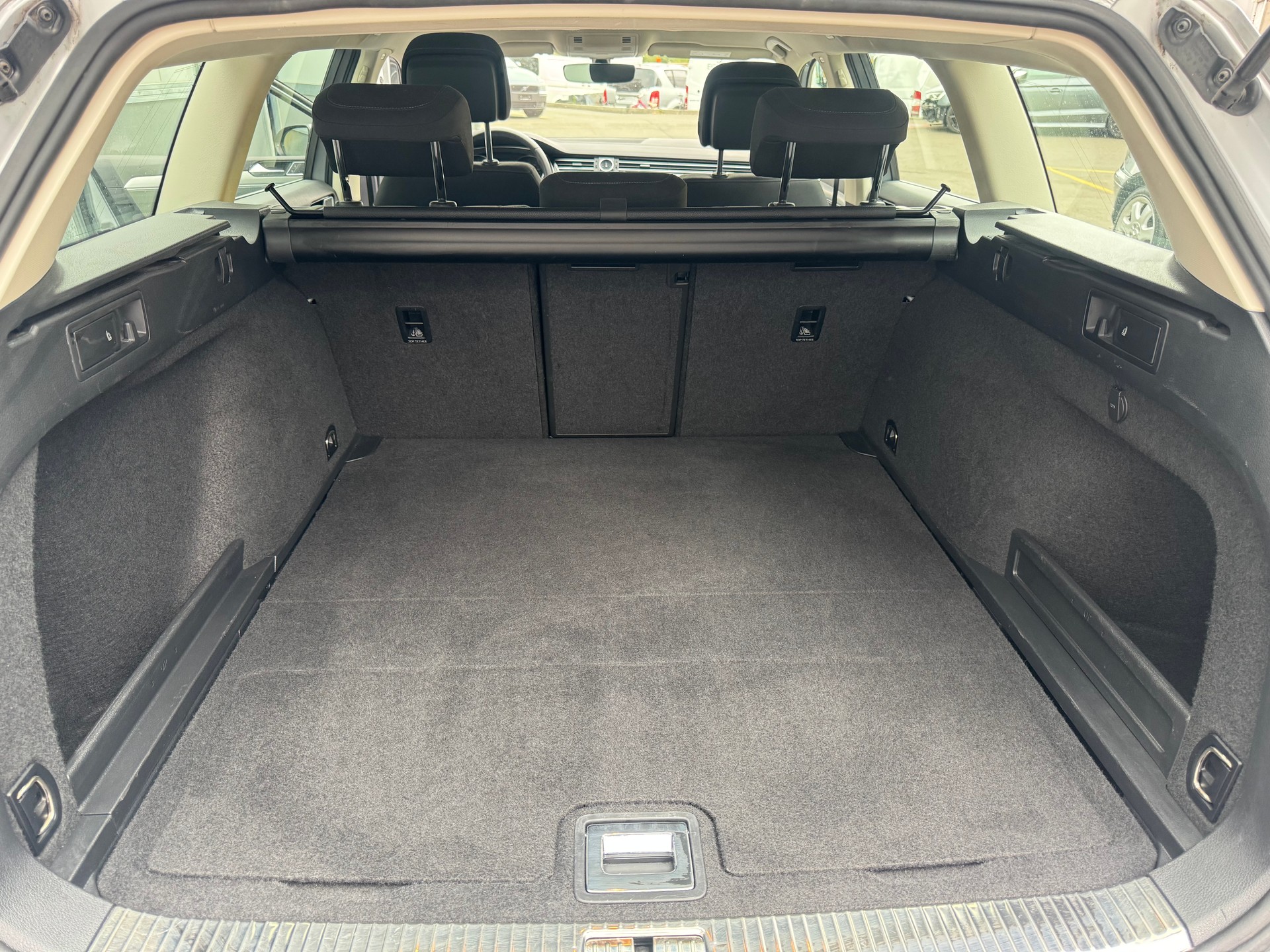 VW PASSAT 2.0 TDI *FRISCH AB MFK*APPLE CAR-PLAY*-image-13
