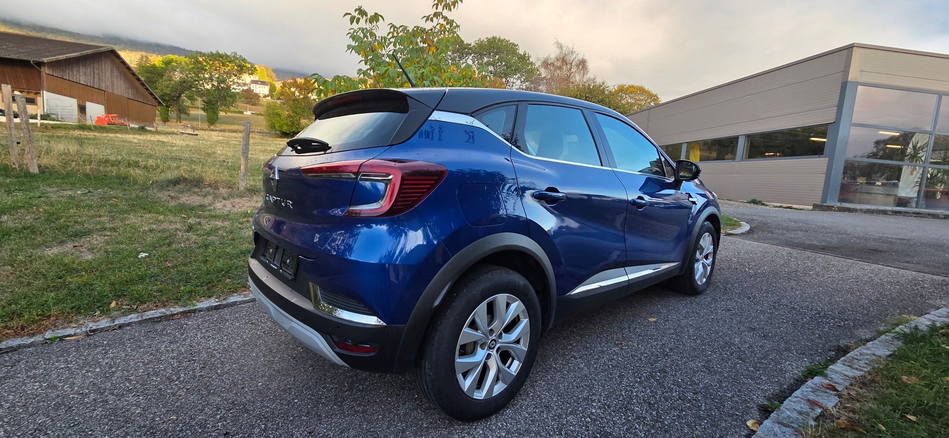 RENAULT Captur 1.3 TCe EDC Intens EDC-image-2