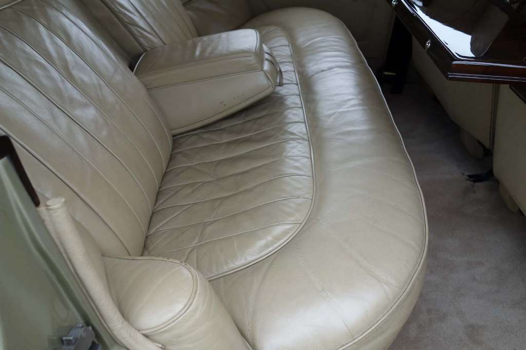 BENTLEY S2-image-9