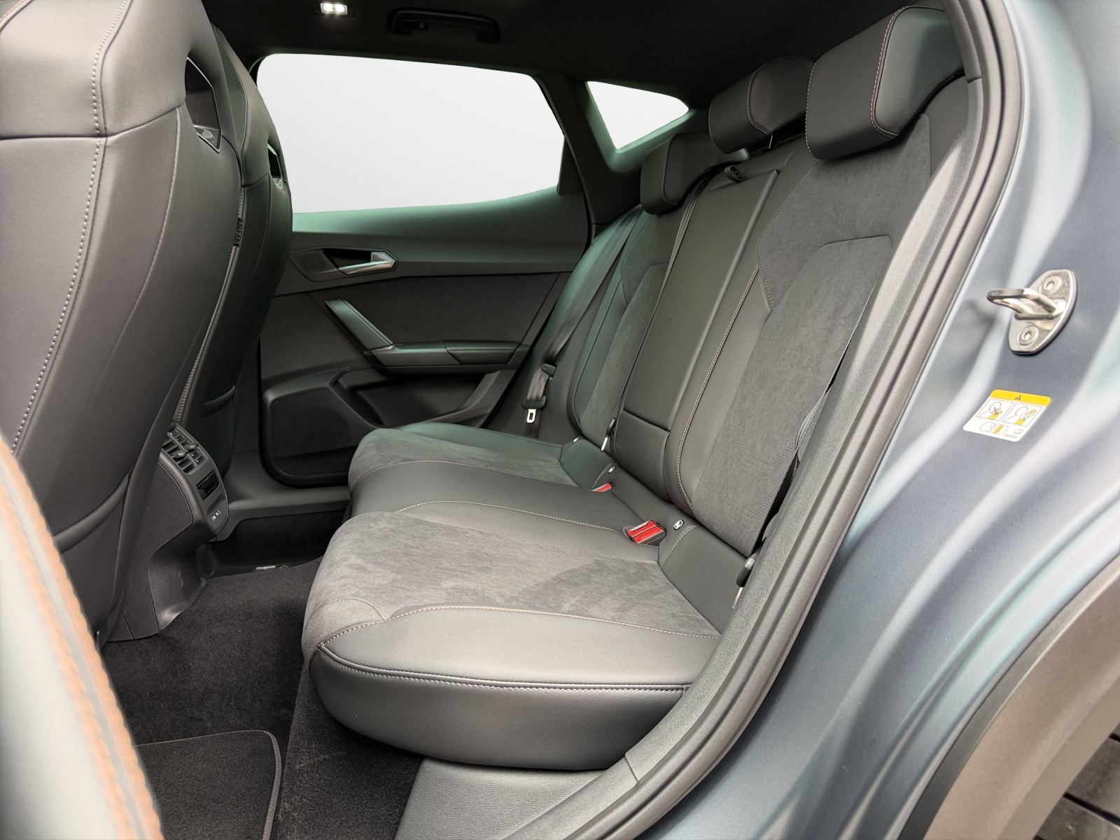 CUPRA Formentor 2.5 TSI VZ5 Prime Edition 4Drive DSG-image-5