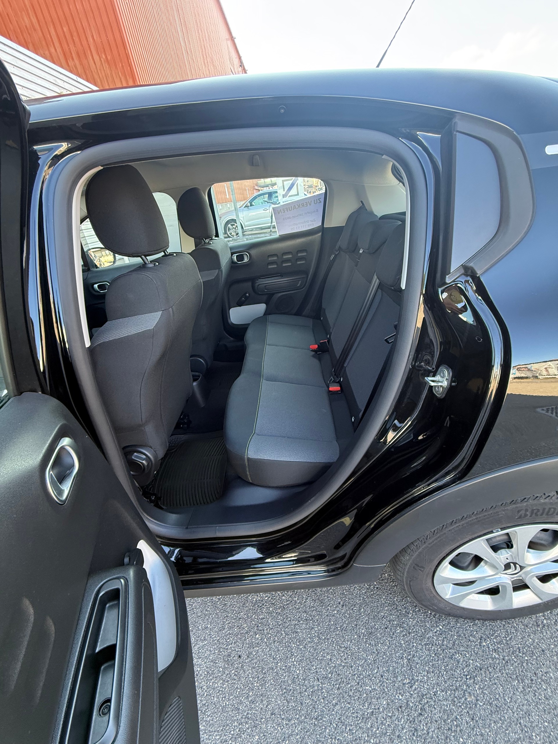 CITROEN C3 1.2i PureTech Feel Pack-image-9