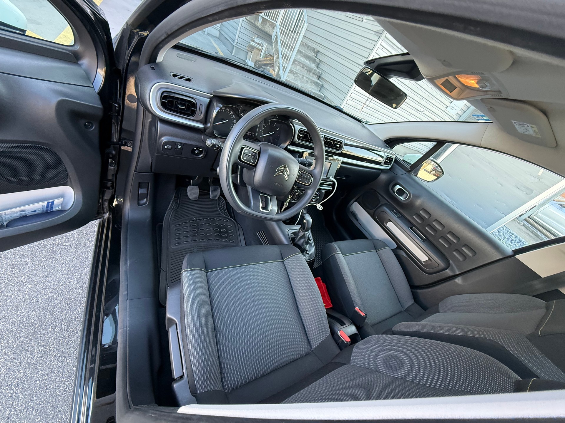 CITROEN C3 1.2i PureTech Feel Pack-image-7