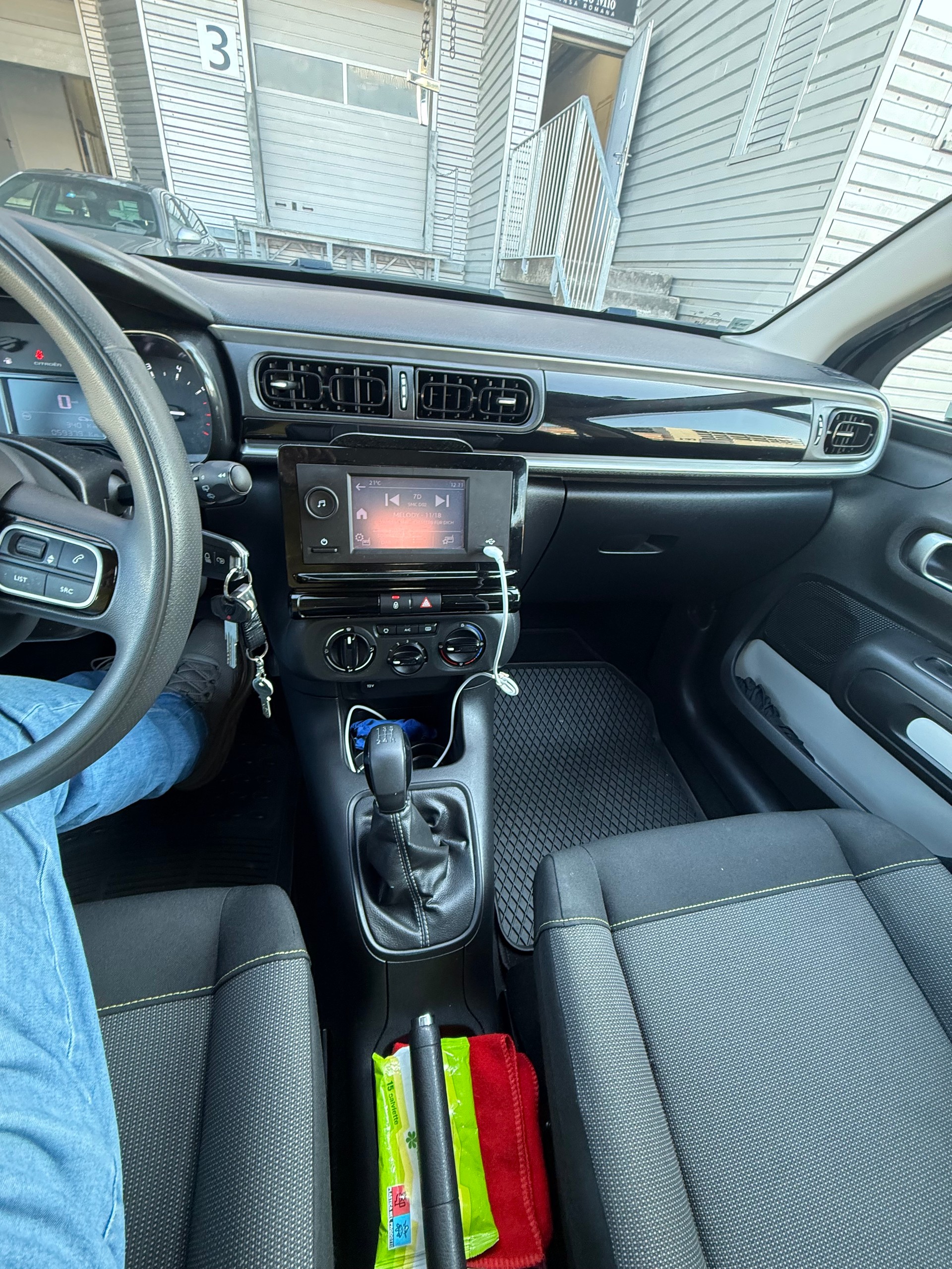 CITROEN C3 1.2i PureTech Feel Pack-image-14