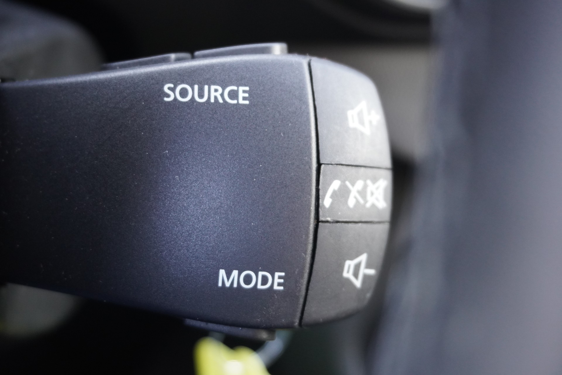 DACIA Sandero TCe 90 Comfort CVT-image-24
