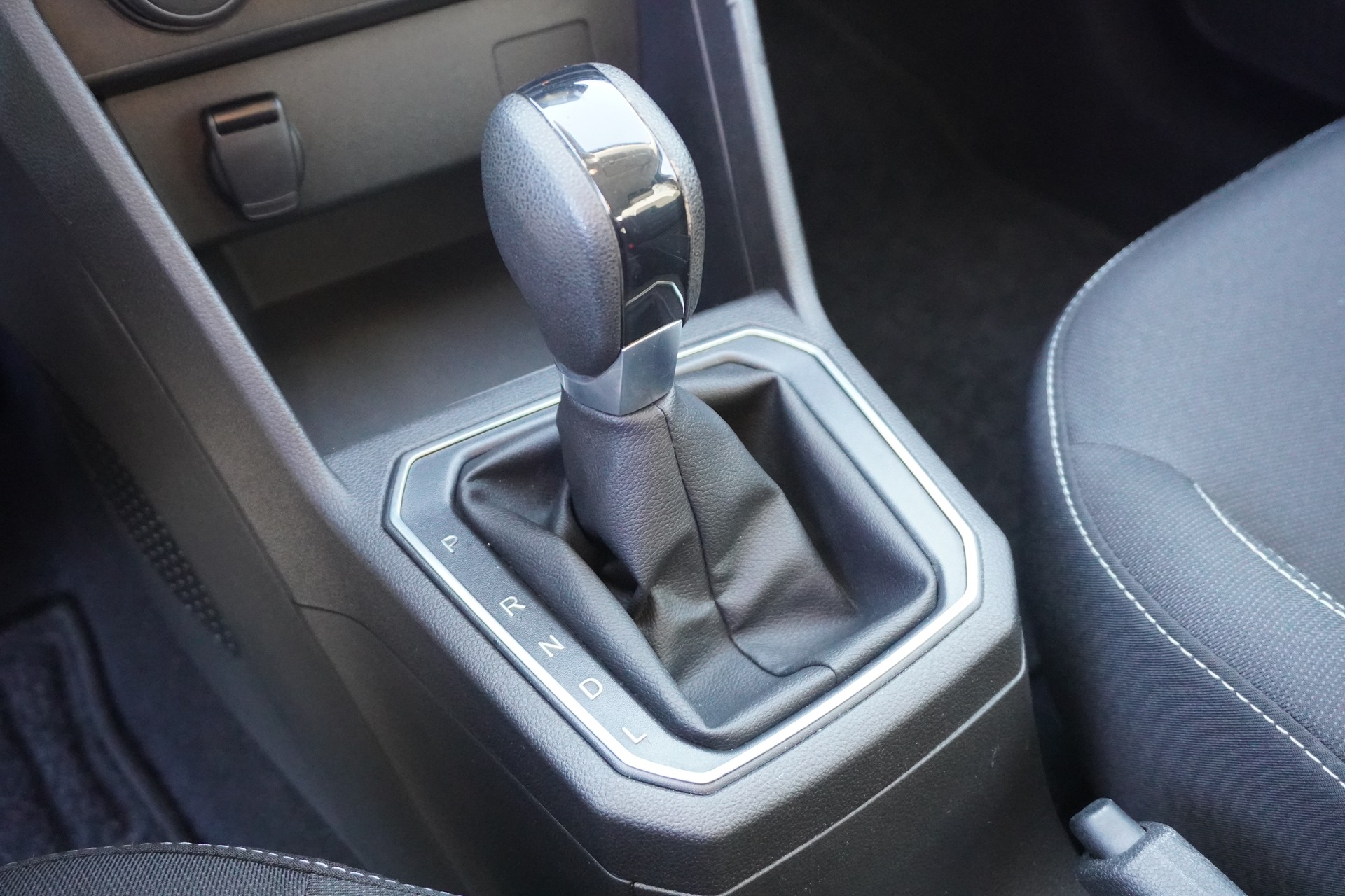 DACIA Sandero TCe 90 Comfort CVT-image-13