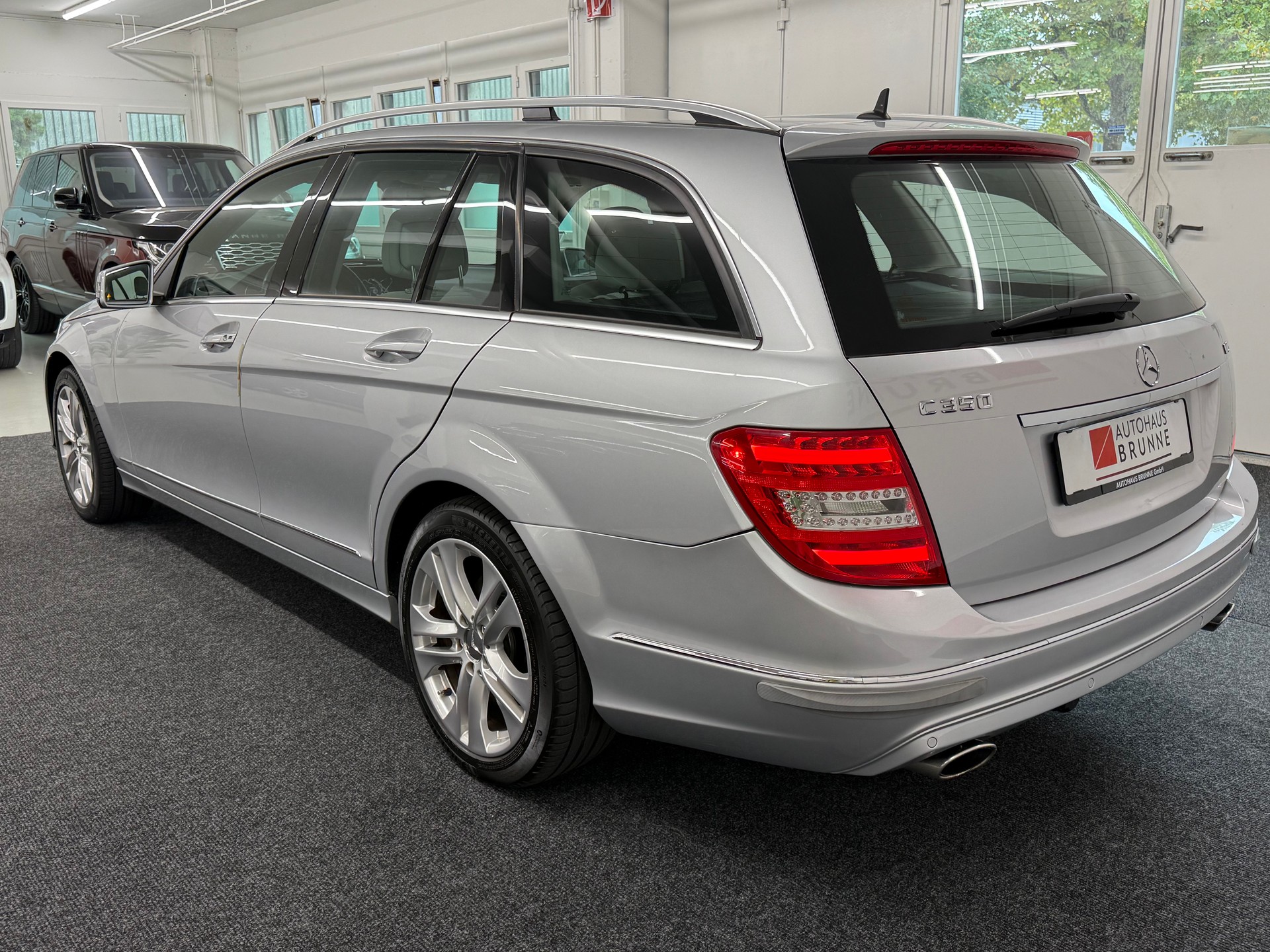 MERCEDES-BENZ C 350 CDI Avantgarde AMG Line 7G-Tronic-image-6