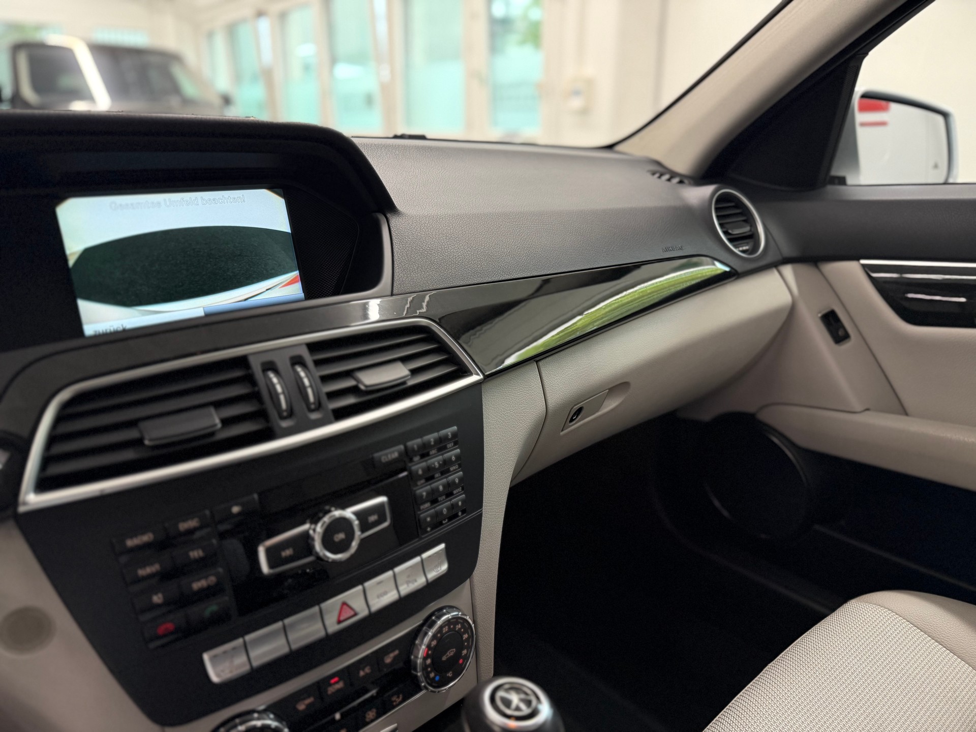 MERCEDES-BENZ C 350 CDI Avantgarde AMG Line 7G-Tronic-image-17