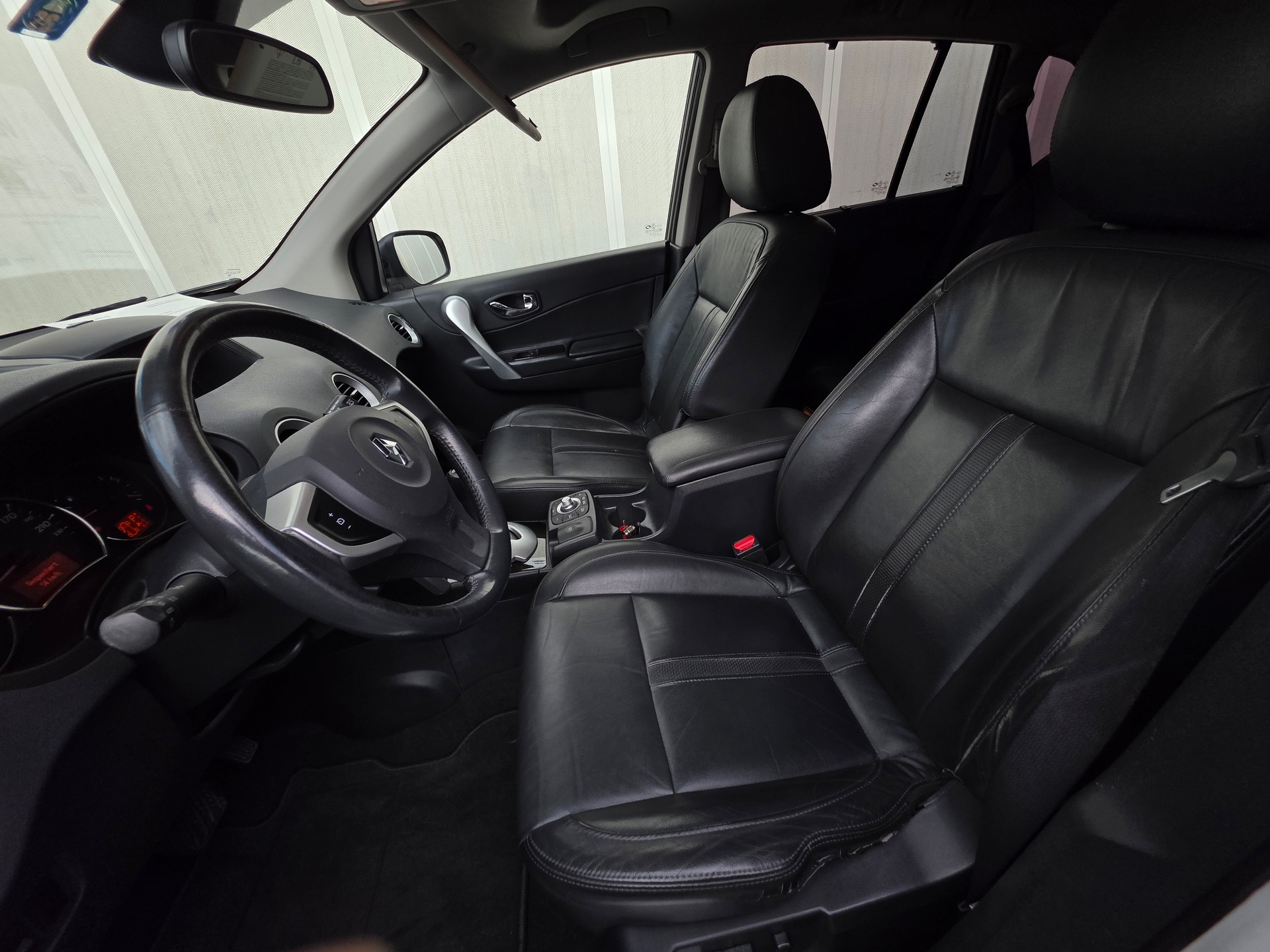 RENAULT Koleos 2.0 dCi Exception 4x4-image-9