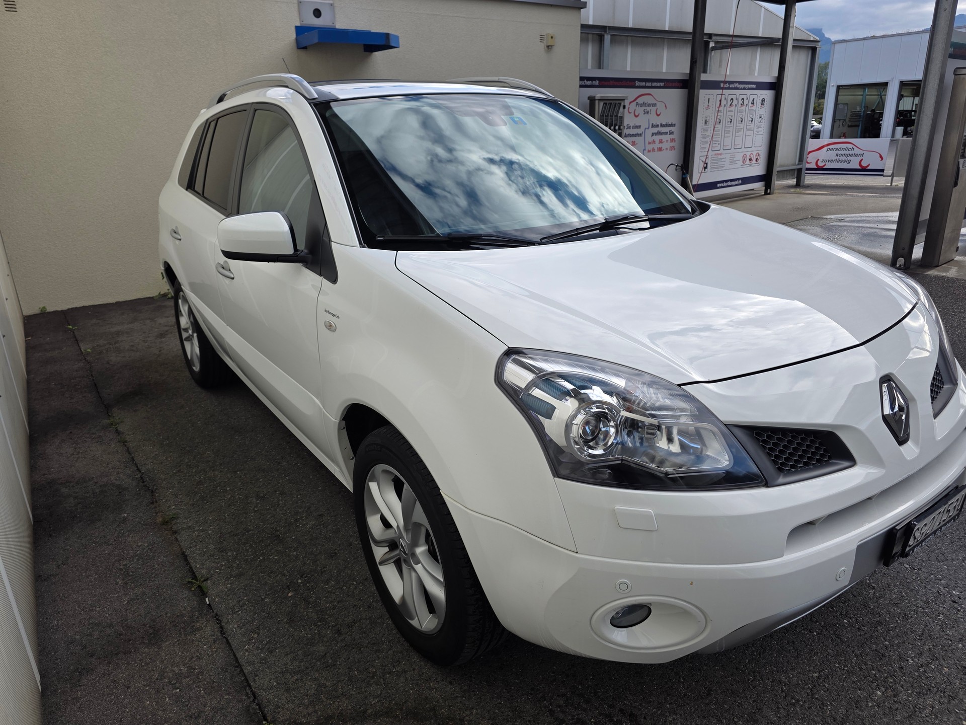 RENAULT Koleos 2.0 dCi Exception 4x4-showroom-element-1